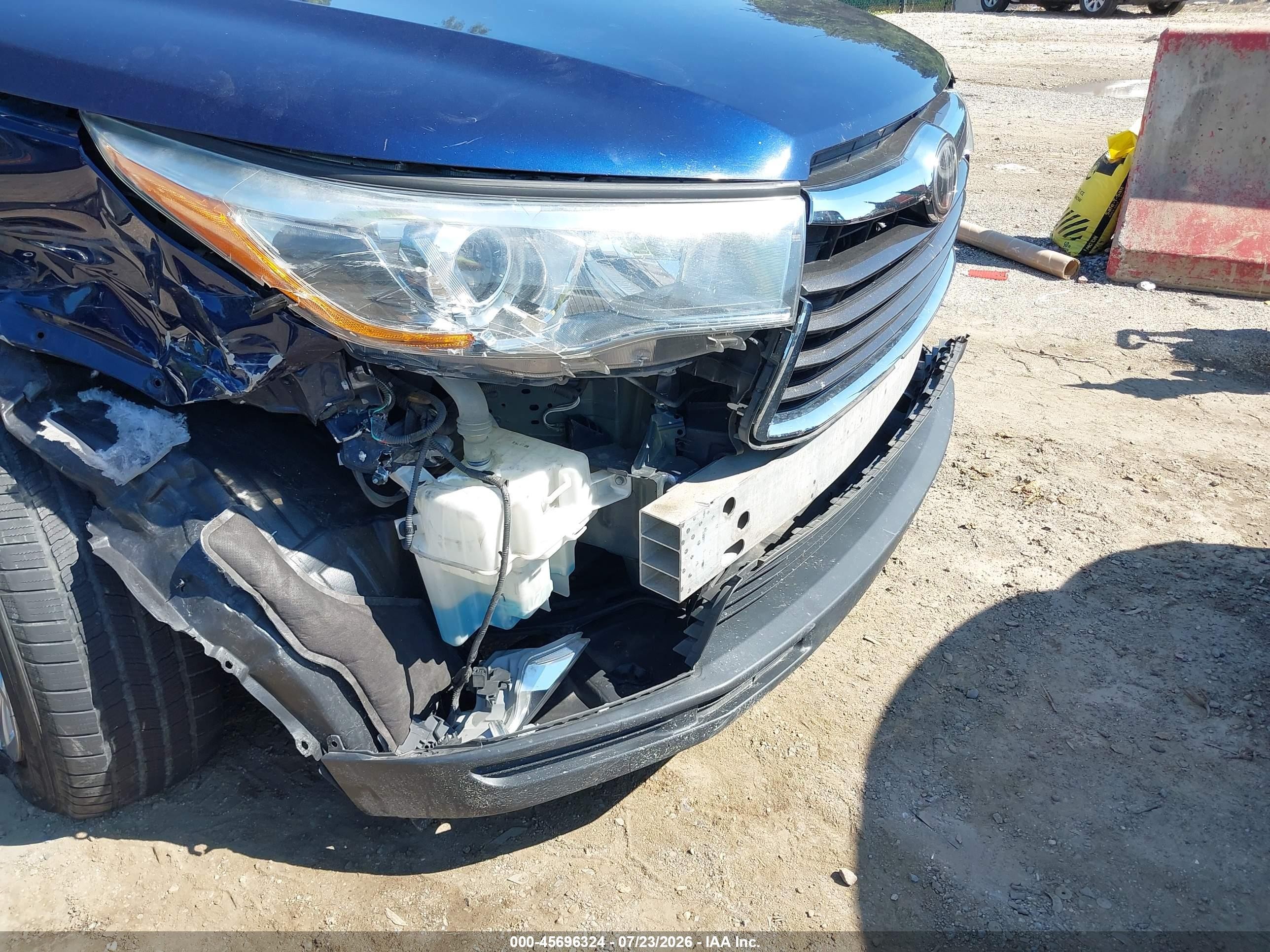 2014 Toyota Highlander Limited Platinum V6 Blue vin: 5TDDKRFH8ES031899