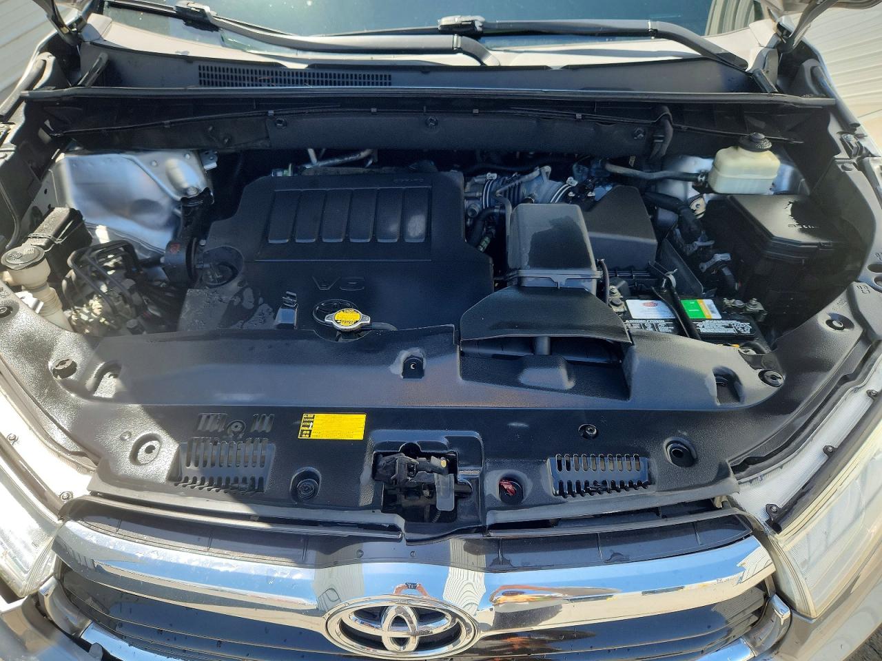 2015 Toyota Highlander Limited Silver vin: 5TDDKRFH8FS088881