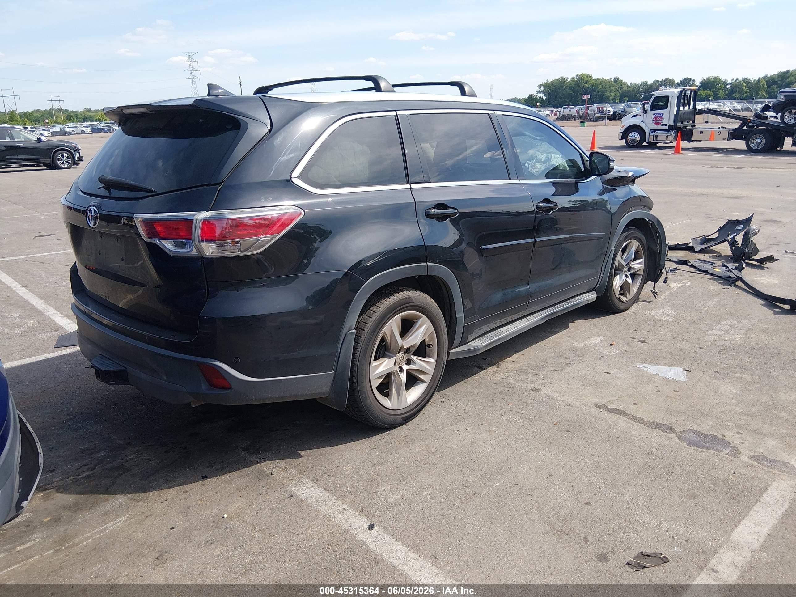 2015 Toyota Highlander Limited Platinum V6 Black vin: 5TDDKRFH8FS157312