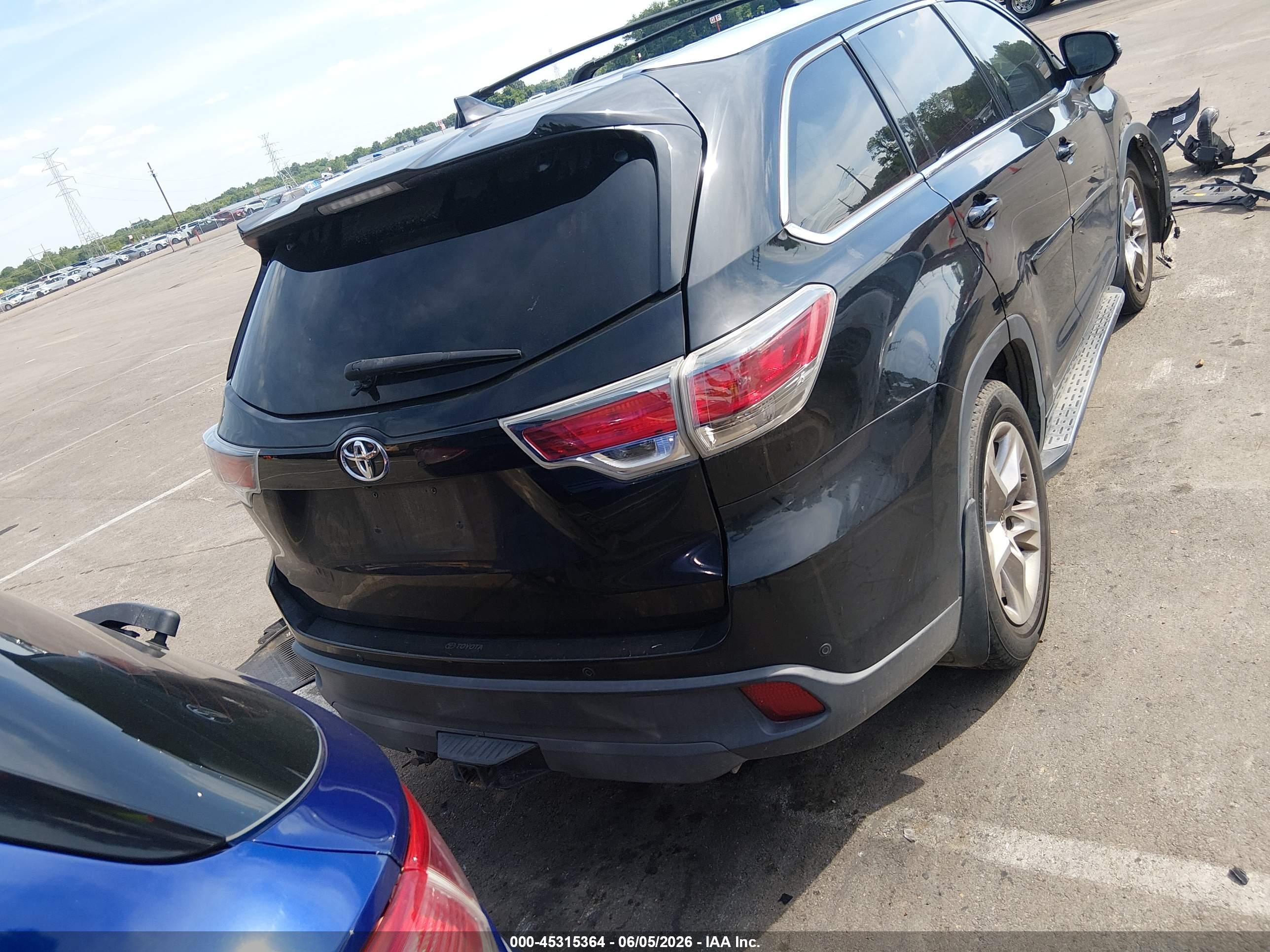 2015 Toyota Highlander Limited Platinum V6 Black vin: 5TDDKRFH8FS157312