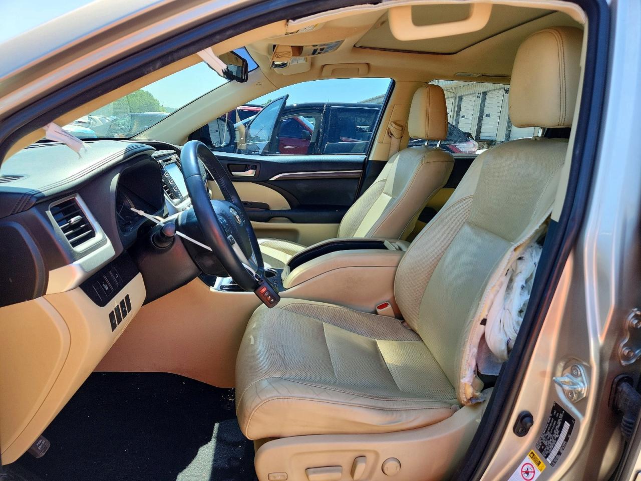 2015 Toyota Highlander Limited Кремовый vin: 5TDDKRFH8FS200742