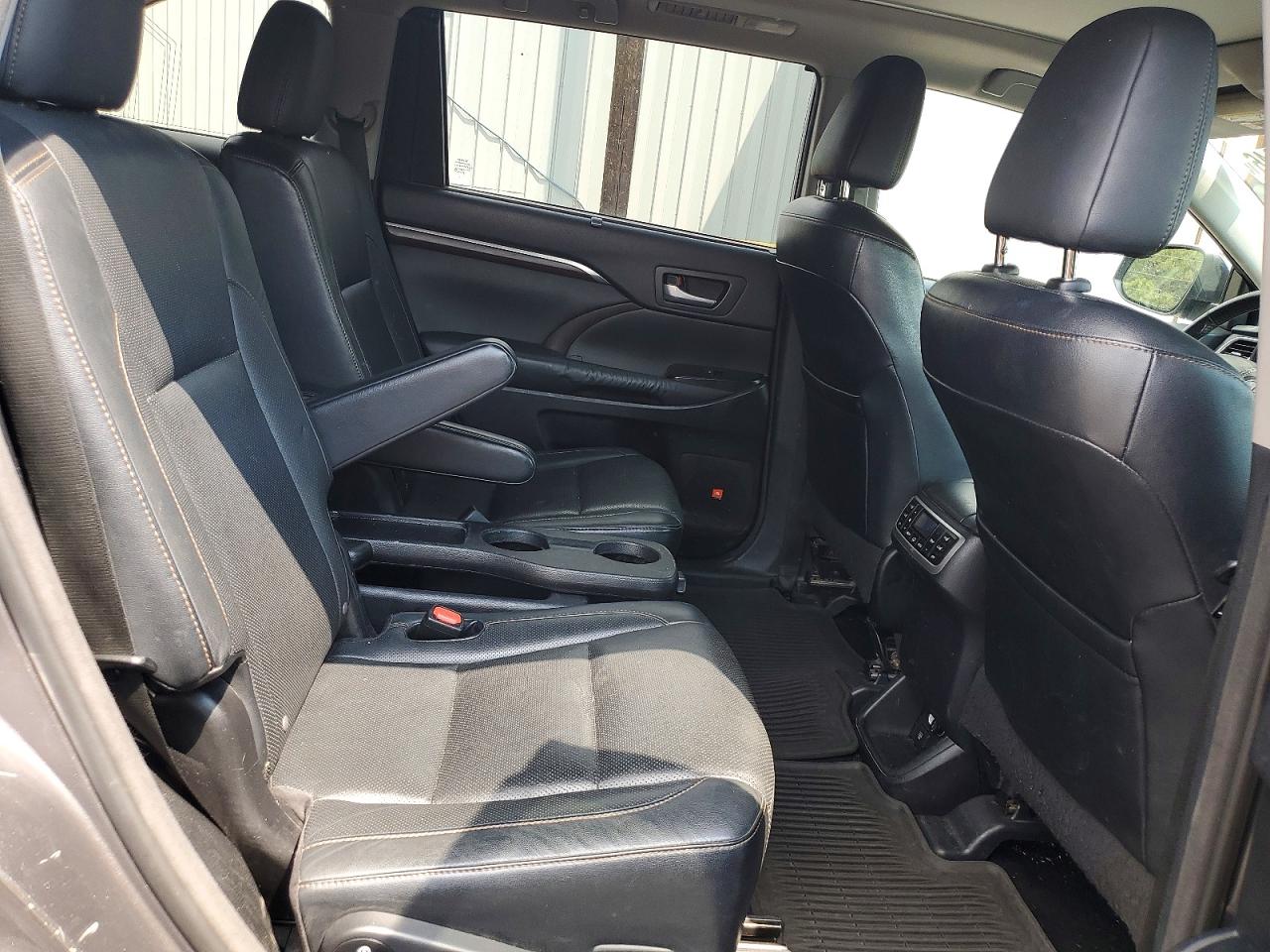 2014 Toyota Highlander Limited Platinum Gray vin: 5TDDKRFH9ES032592