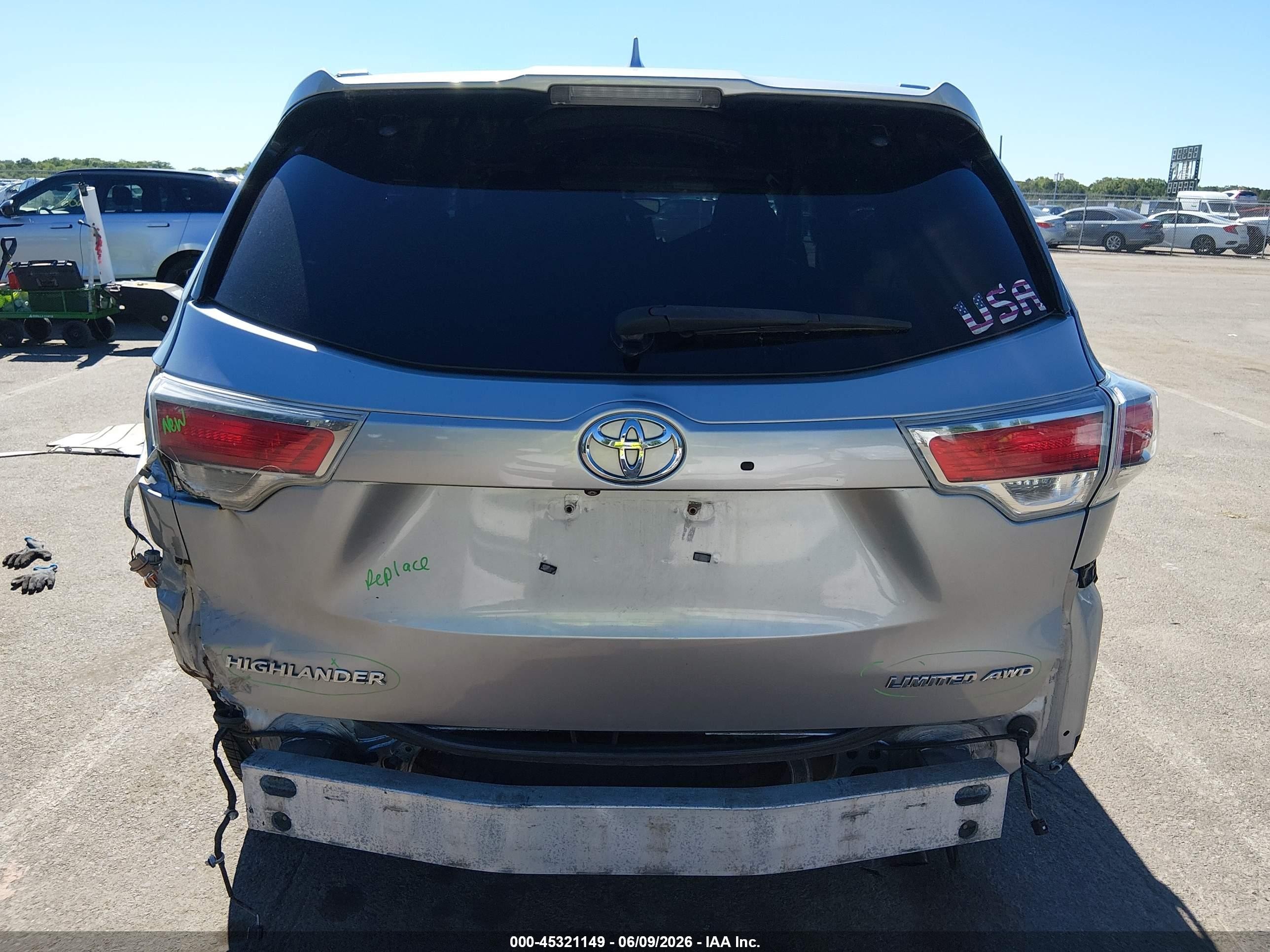 2014 Toyota Highlander Limited V6 Silver vin: 5TDDKRFH9ES039574