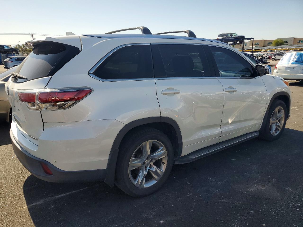 2015 Toyota Highlander Limited Platinum White vin: 5TDDKRFH9FS078599