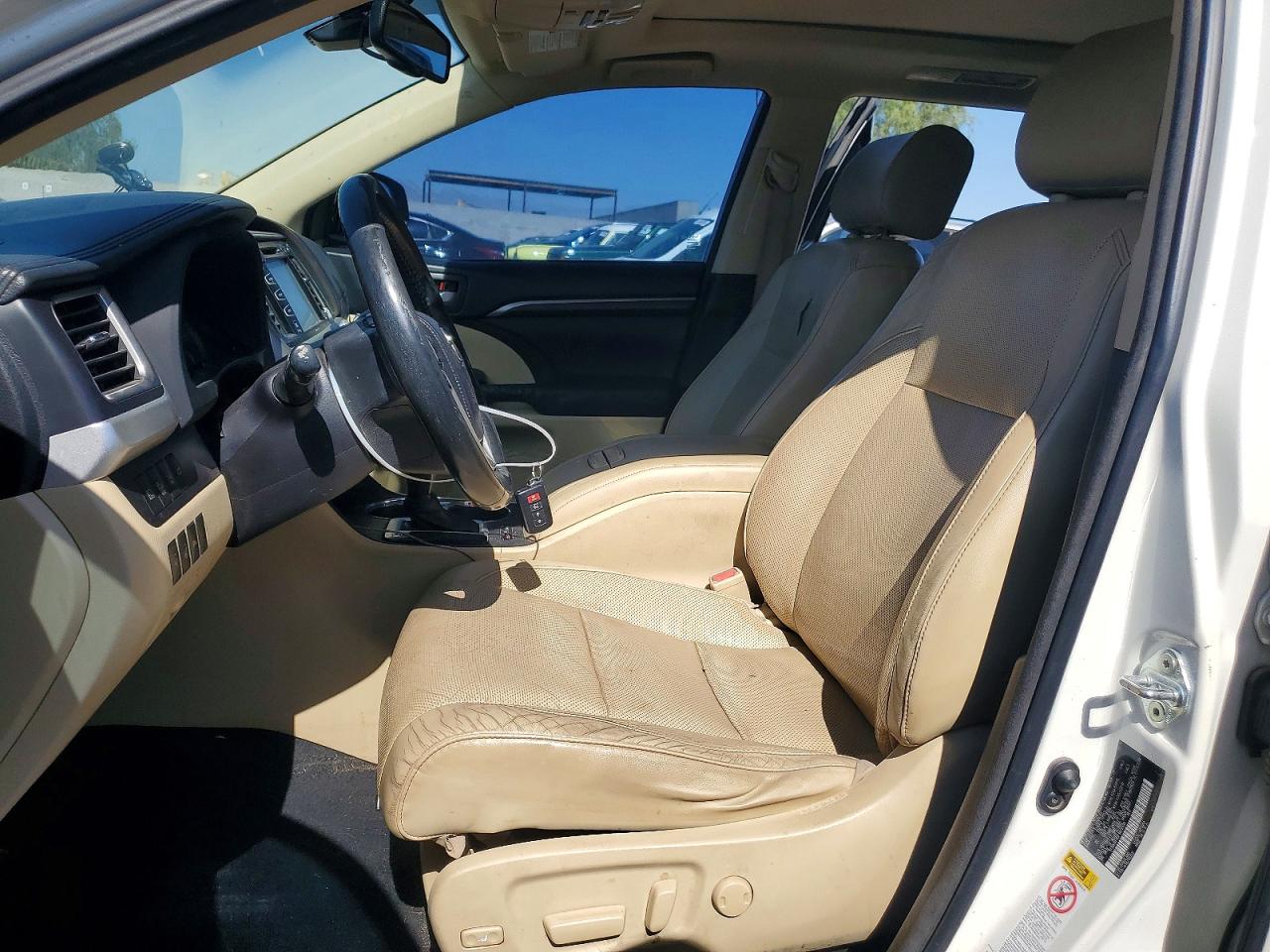 2015 Toyota Highlander Limited Platinum White vin: 5TDDKRFH9FS078599