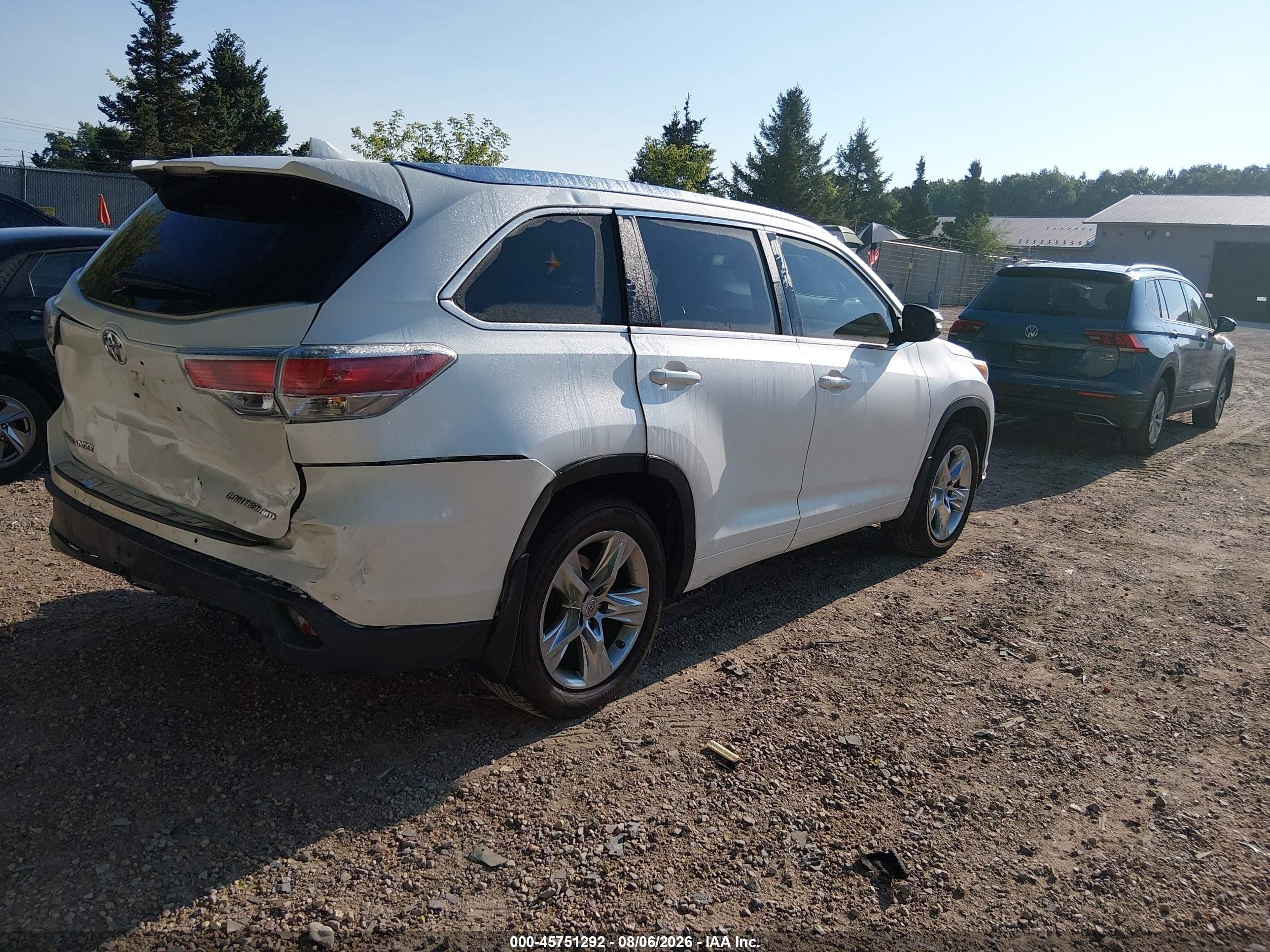 2015 Toyota Highlander Limited V6 White vin: 5TDDKRFH9FS084967