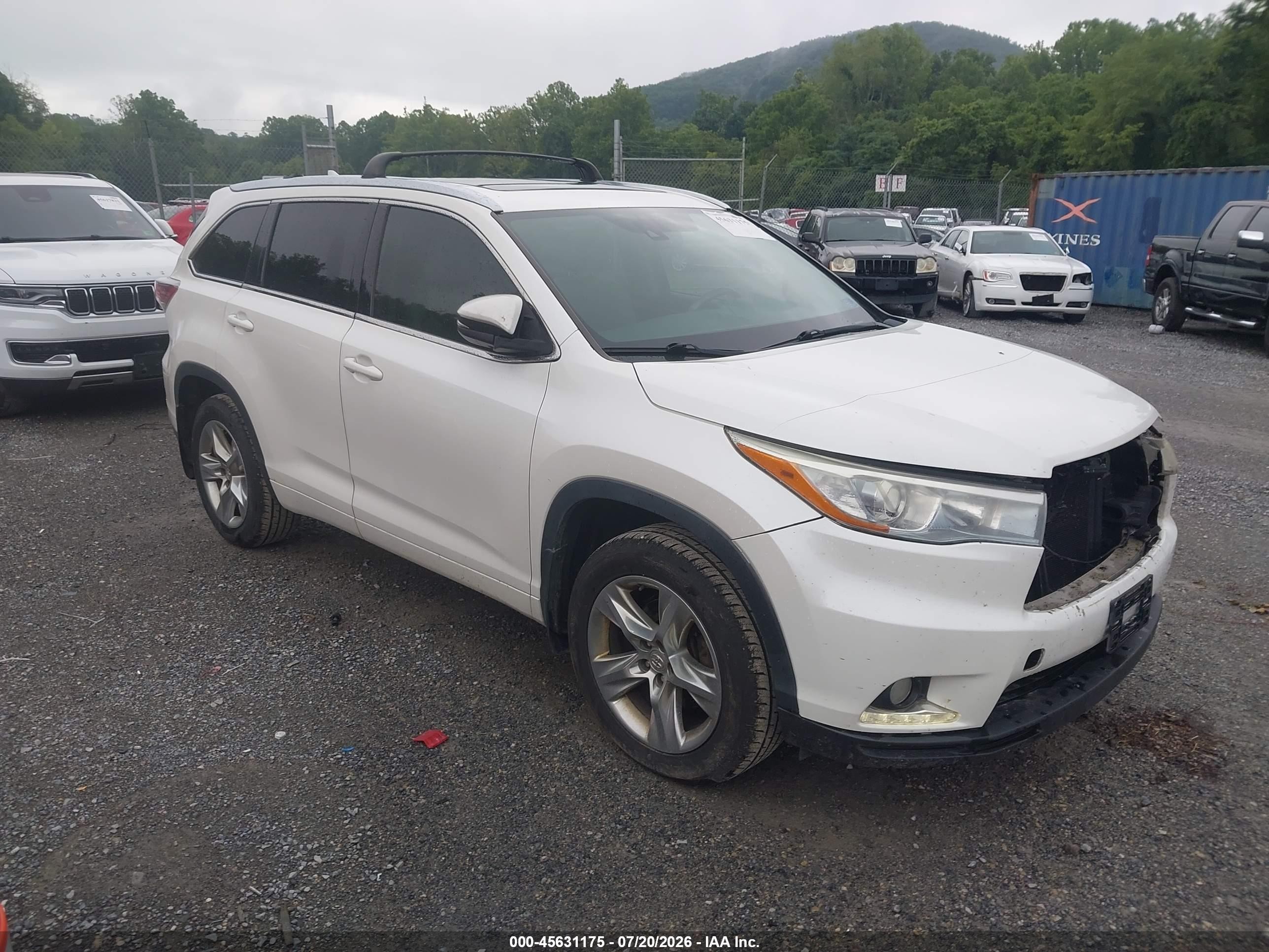 2015 Toyota Highlander Limited Platinum V6 White vin: 5TDDKRFH9FS133617