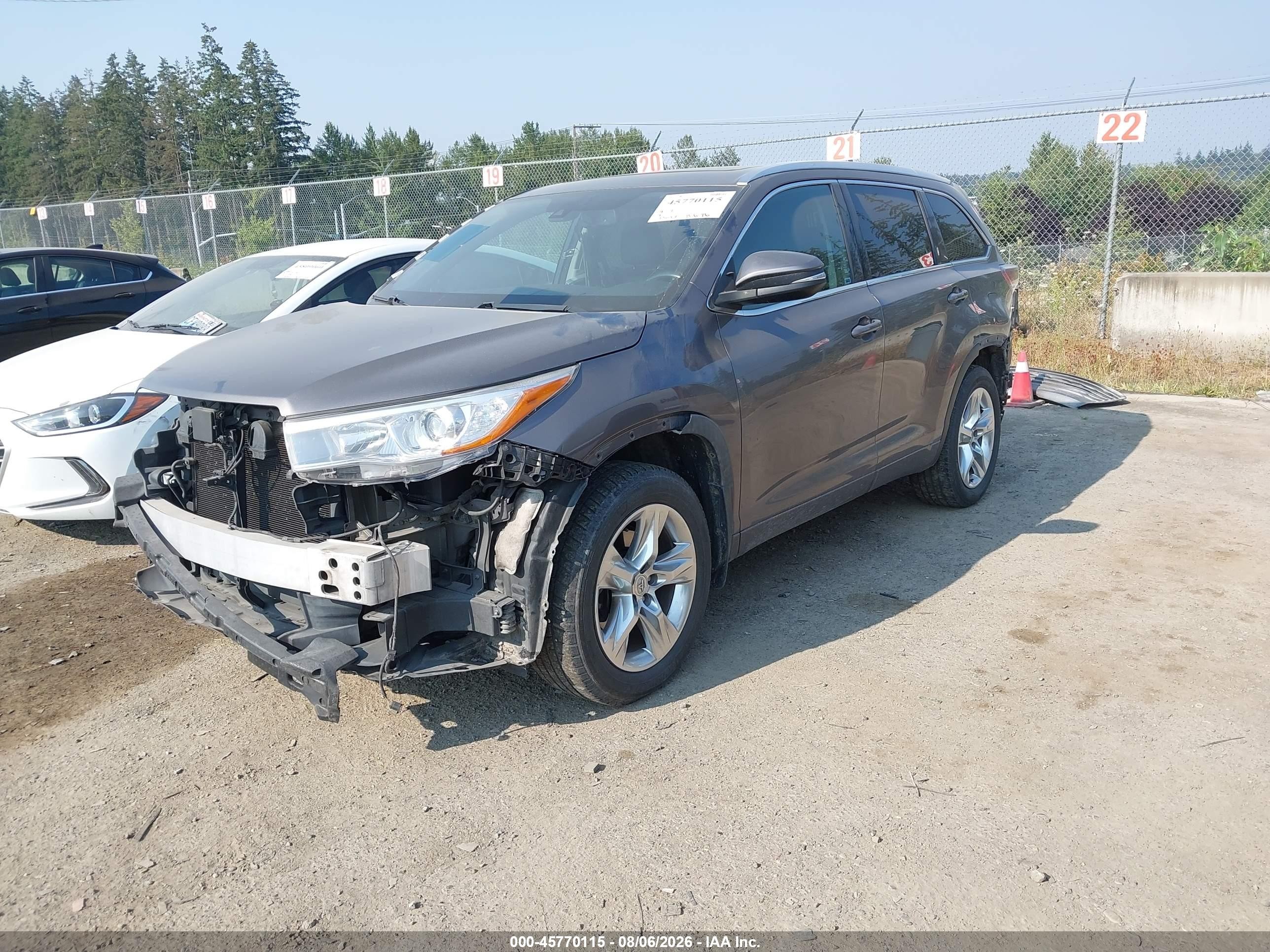 2015 Toyota Highlander Limited Platinum V6 Серый vin: 5TDDKRFH9FS148618
