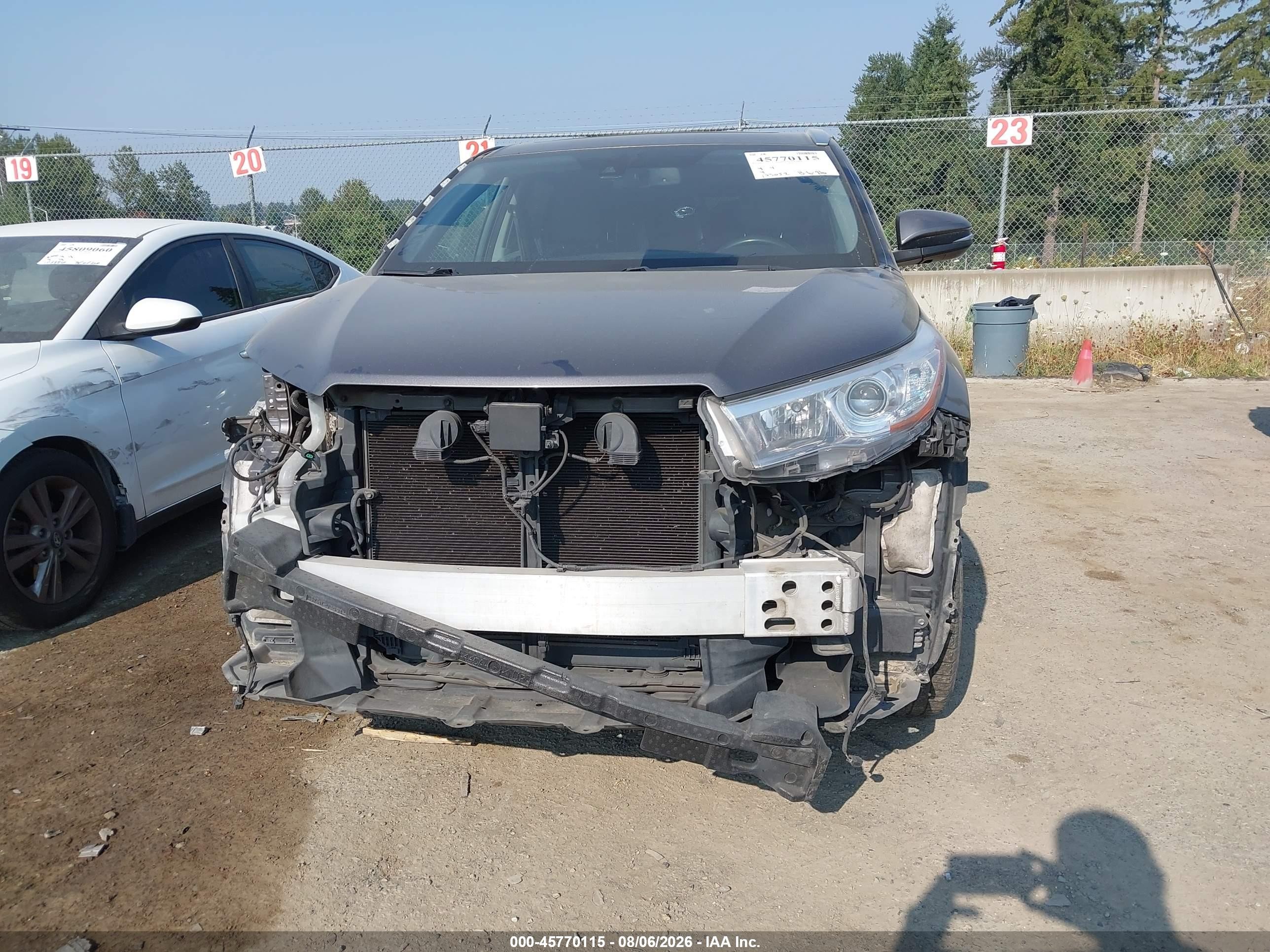 2015 Toyota Highlander Limited Platinum V6 Серый vin: 5TDDKRFH9FS148618