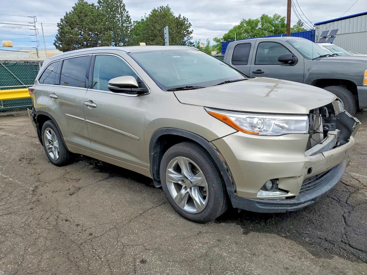 2015 Toyota Highlander Limited Silver vin: 5TDDKRFH9FS208137