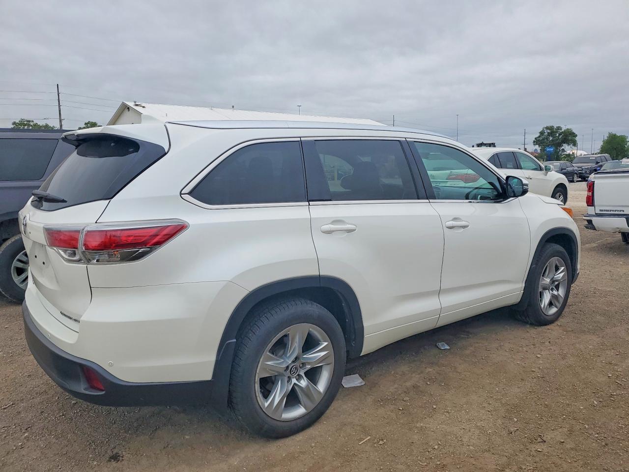 2016 Toyota Highlander Limited Белый vin: 5TDDKRFH9GS243973