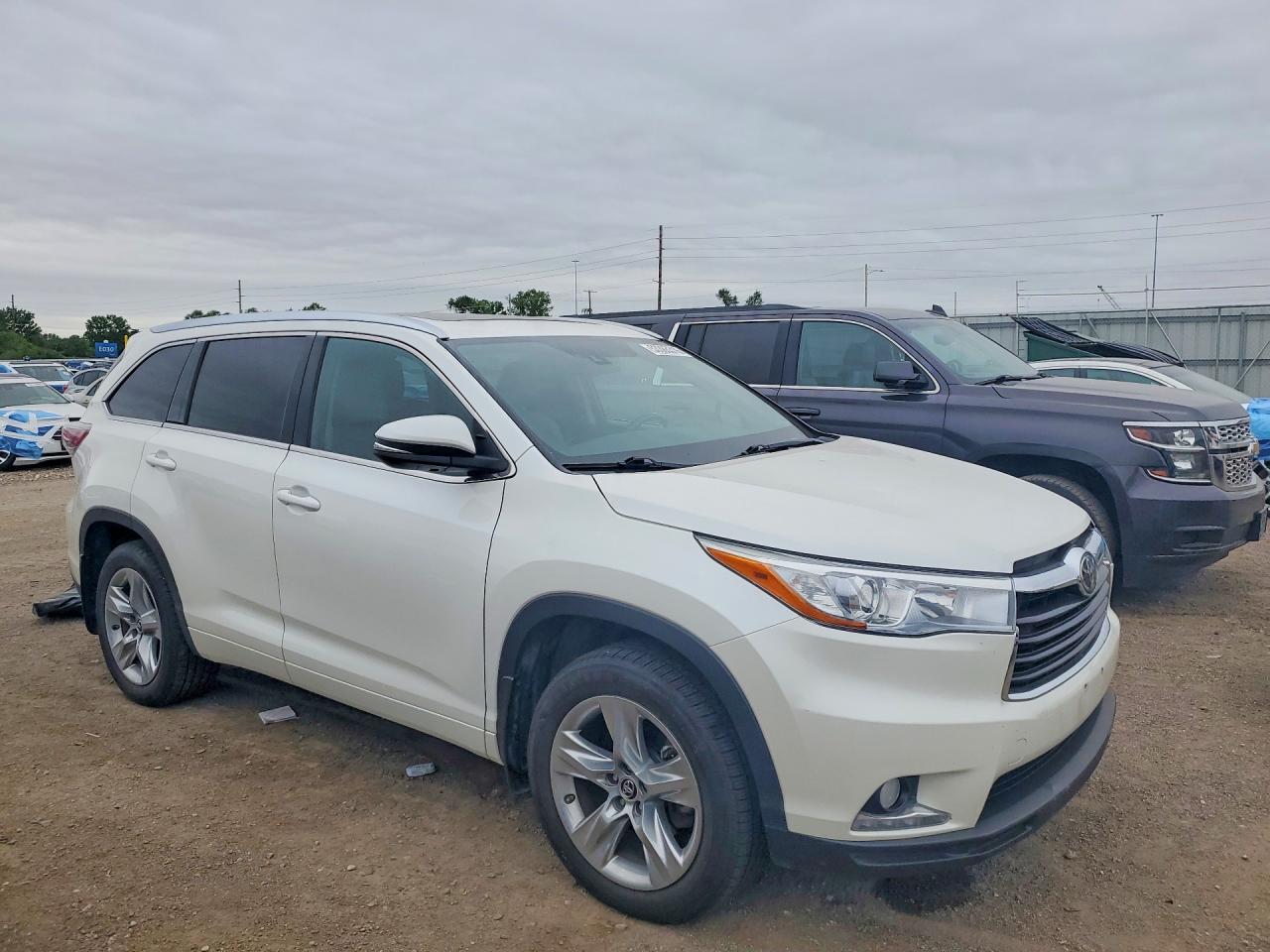 2016 Toyota Highlander Limited Белый vin: 5TDDKRFH9GS243973