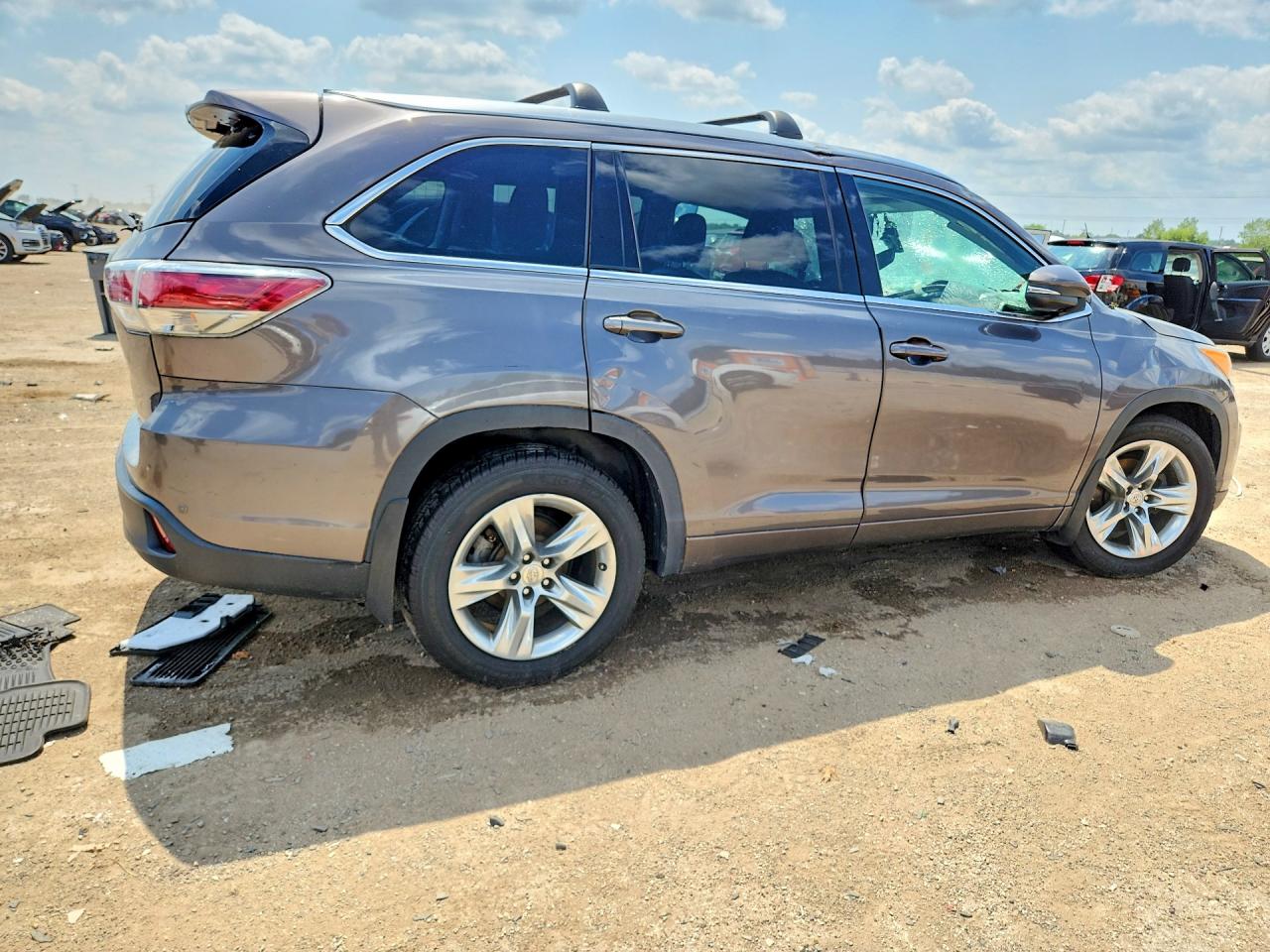 2015 Toyota Highlander Limited Platinum Gray vin: 5TDDKRFHXFS082113