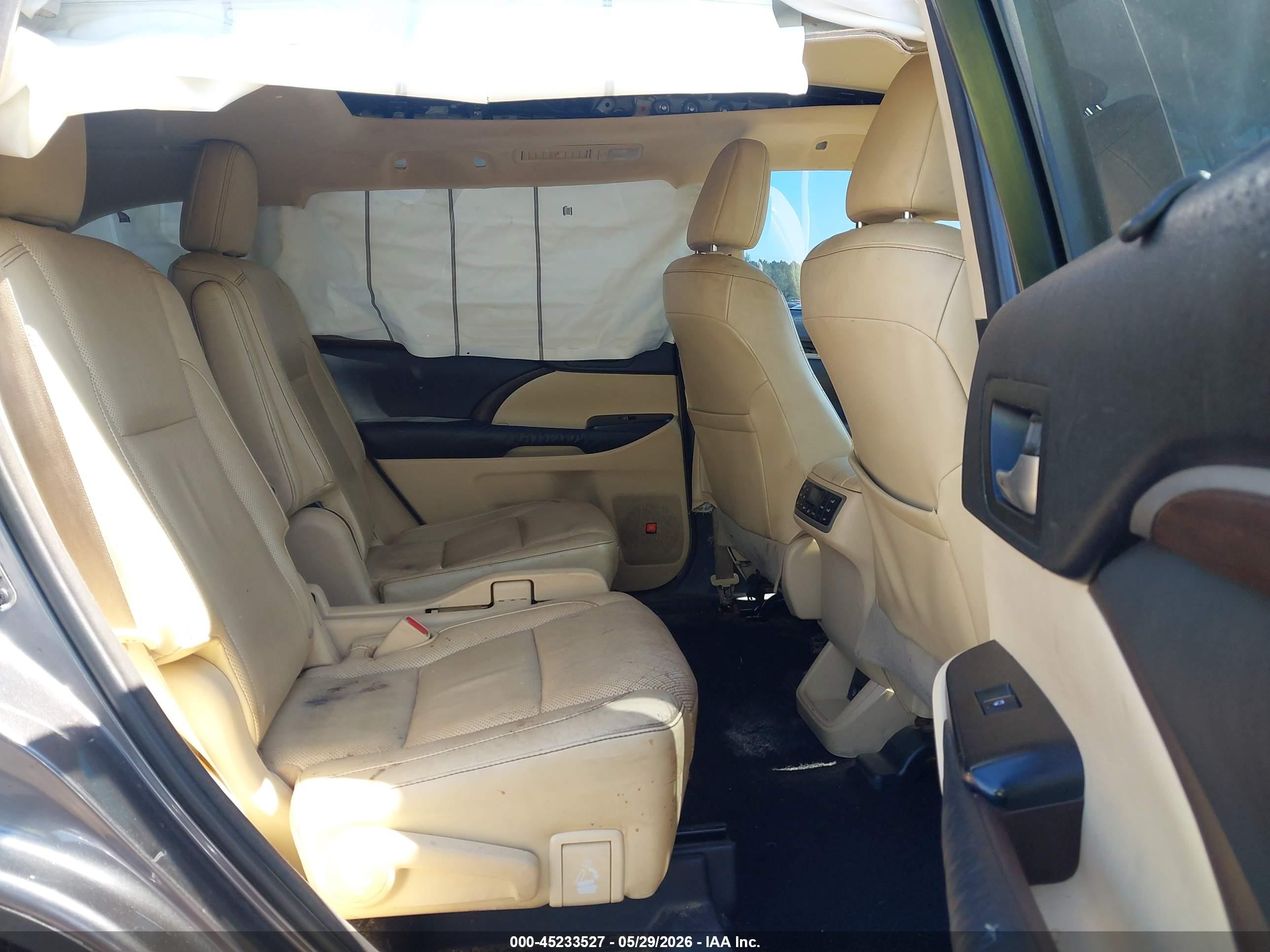 2015 Toyota Highlander Limited Platinum V6 Gray vin: 5TDDKRFHXFS082287