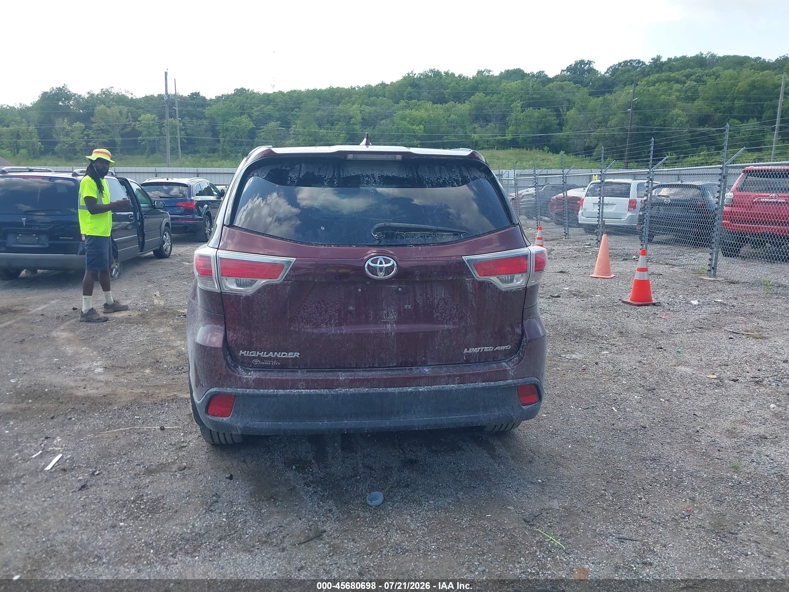 2015 Toyota Highlander Limited V6 Maroon vin: 5TDDKRFHXFS168599