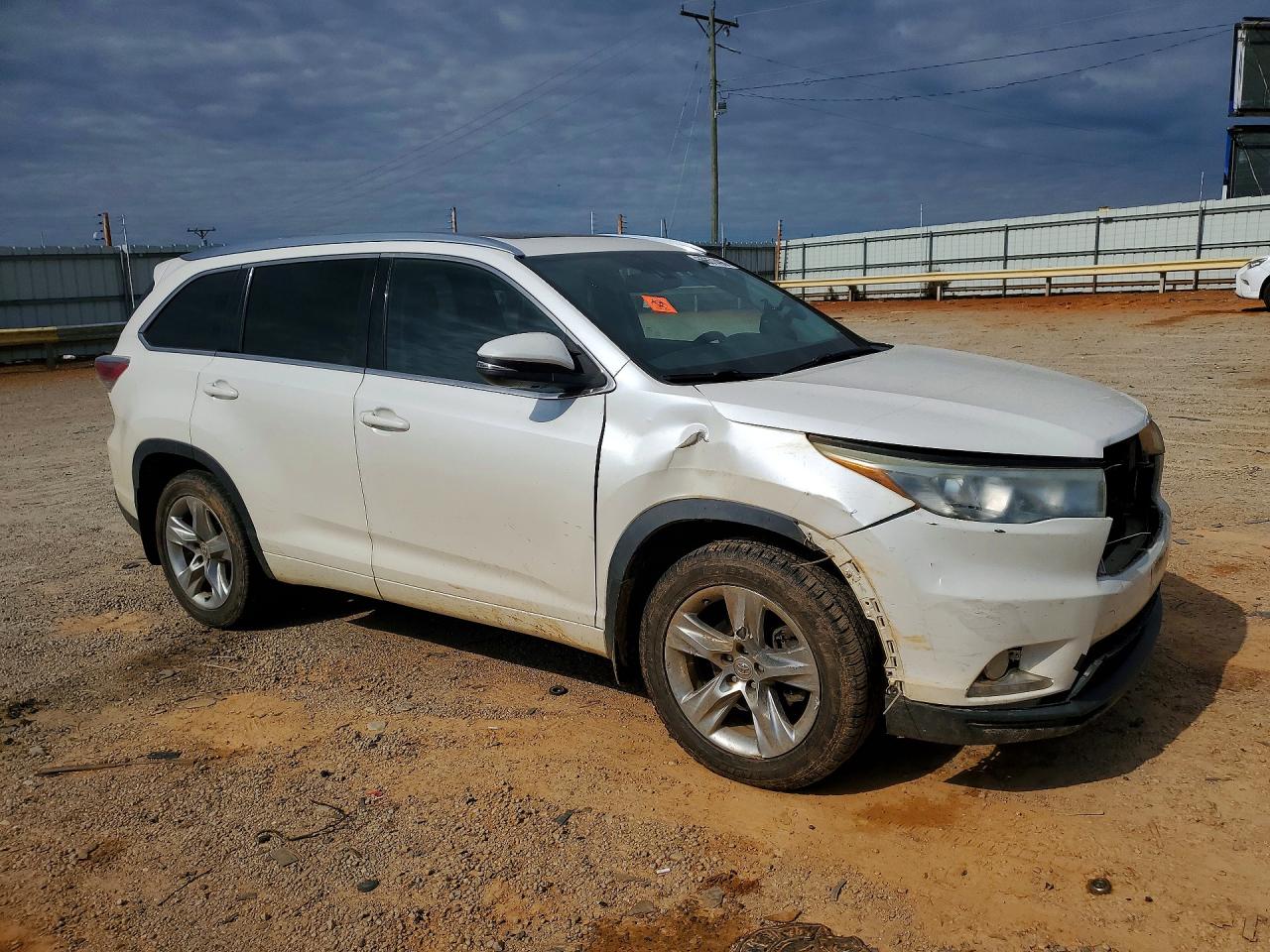 2015 Toyota Highlander Limited Platinum White vin: 5TDDKRFHXFS212522