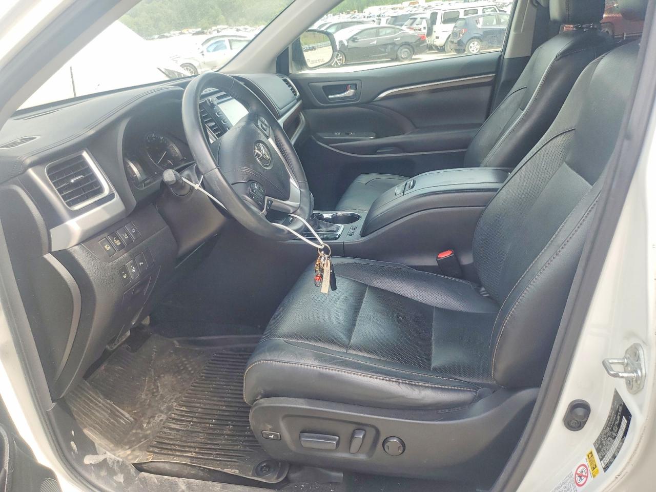 2016 Toyota Highlander Limited Platinum White vin: 5TDDKRFHXGS320334