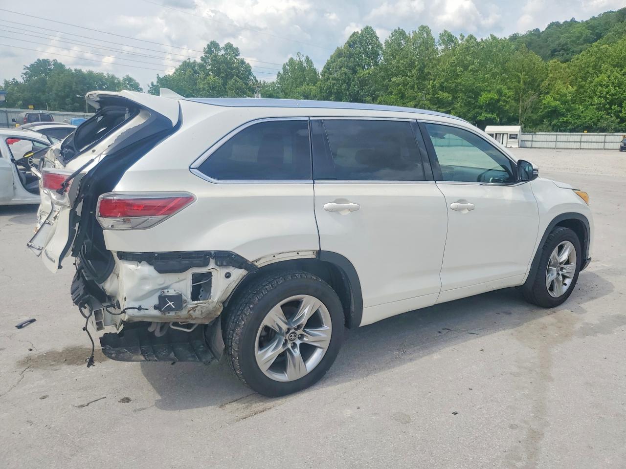 2016 Toyota Highlander Limited Platinum White vin: 5TDDKRFHXGS320334