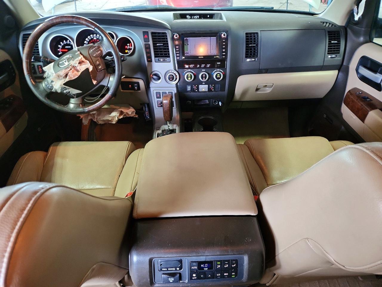 2010 Toyota Sequoia Platinum White vin: 5TDDW5G10AS038404