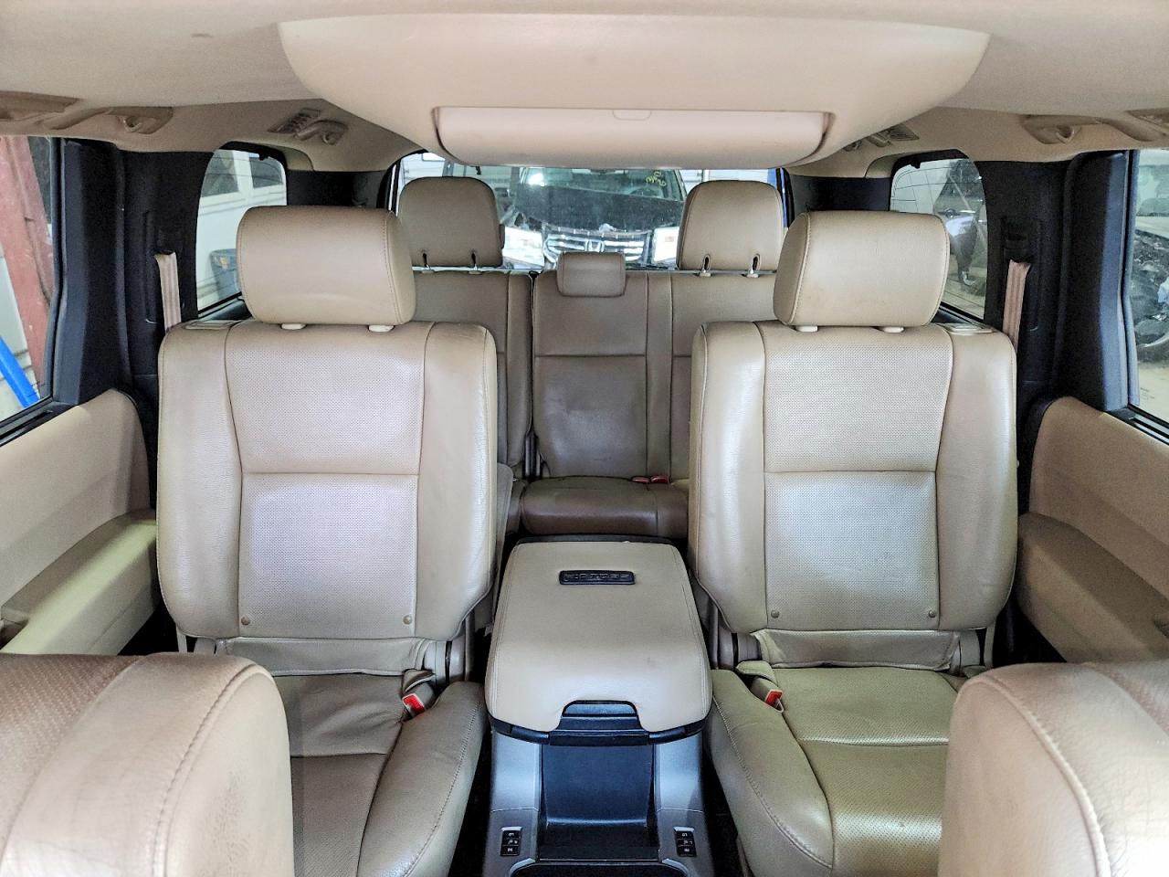 2013 Toyota Sequoia Platinum White vin: 5TDDW5G10DS084576