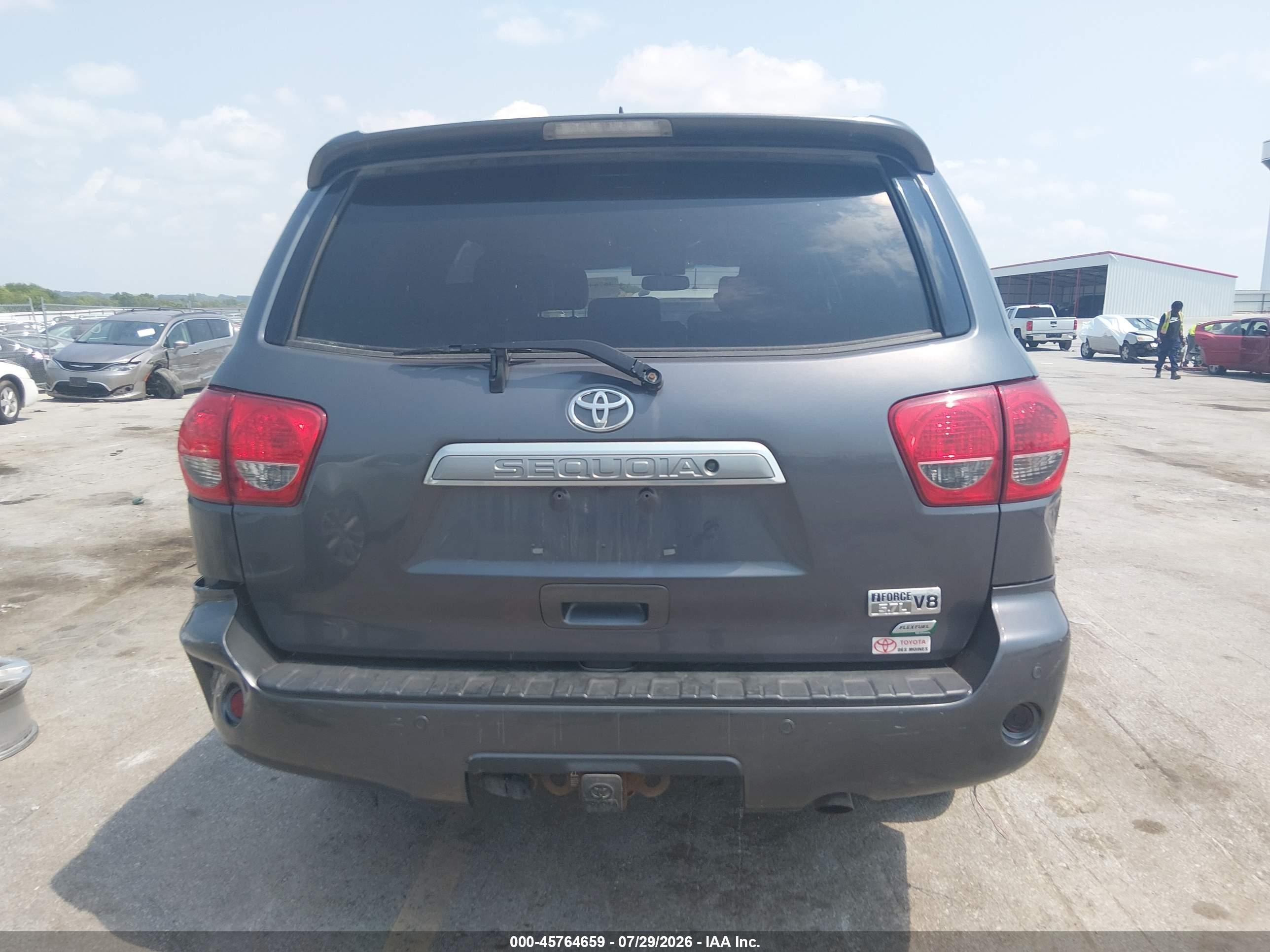 2012 Toyota Sequoia Platinum 5.7l V8 Серый vin: 5TDDW5G11CS072287