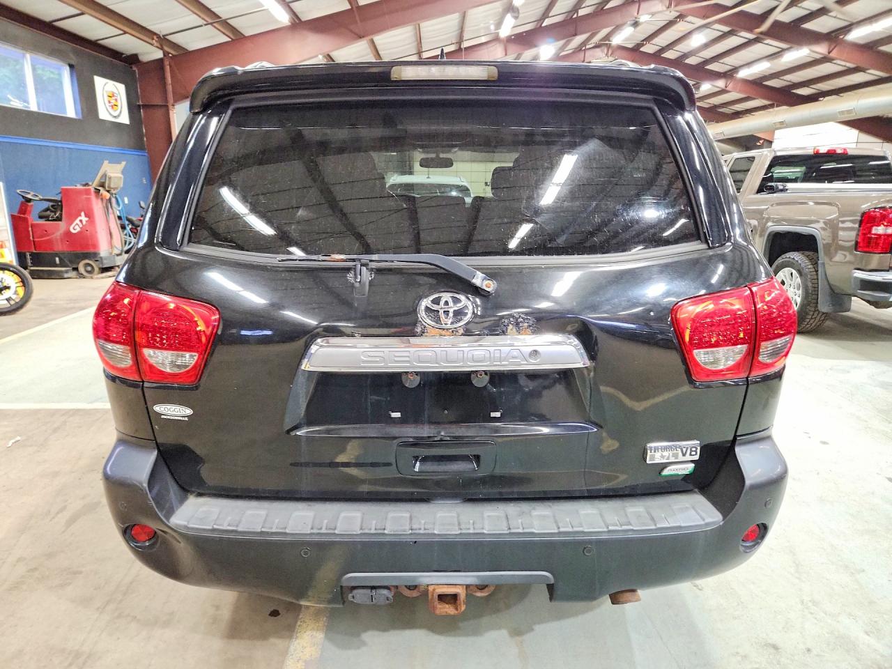 2012 Toyota Sequoia Platinum Black vin: 5TDDW5G12CS059404