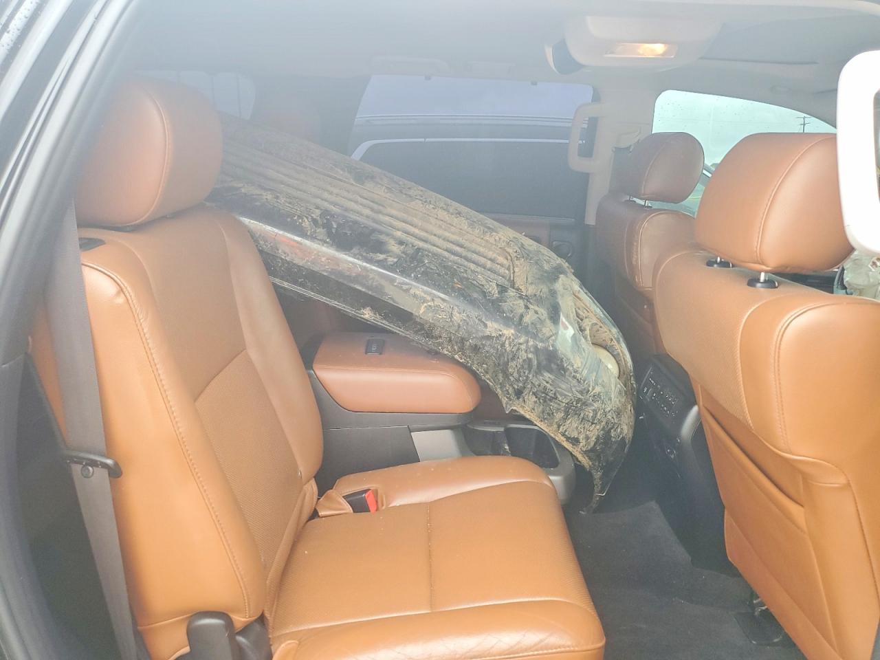 2013 Toyota Sequoia Platinum Black vin: 5TDDW5G12DS084109