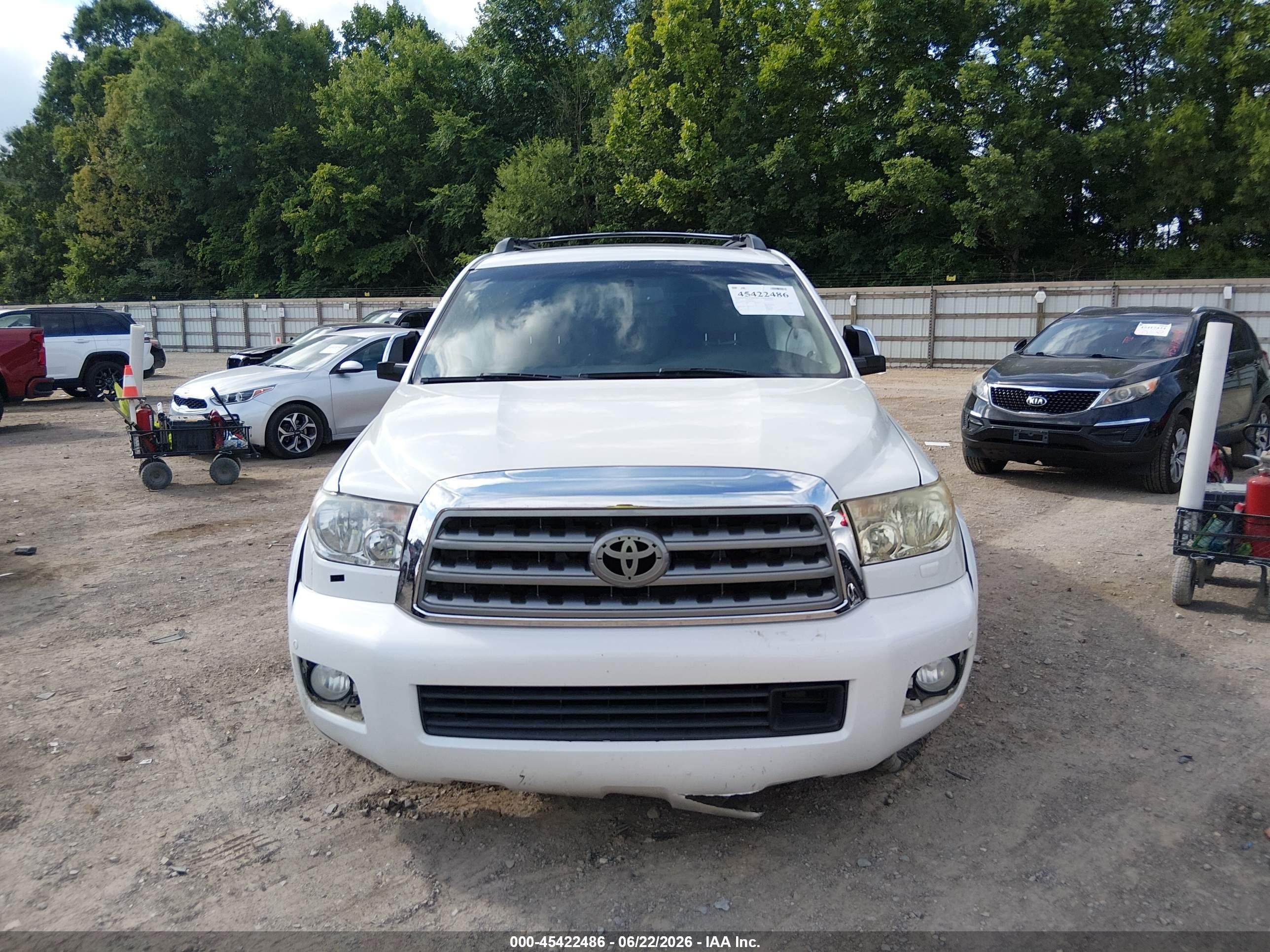2010 Toyota Sequoia Platinum 5.7l V8 White vin: 5TDDW5G13AS033228