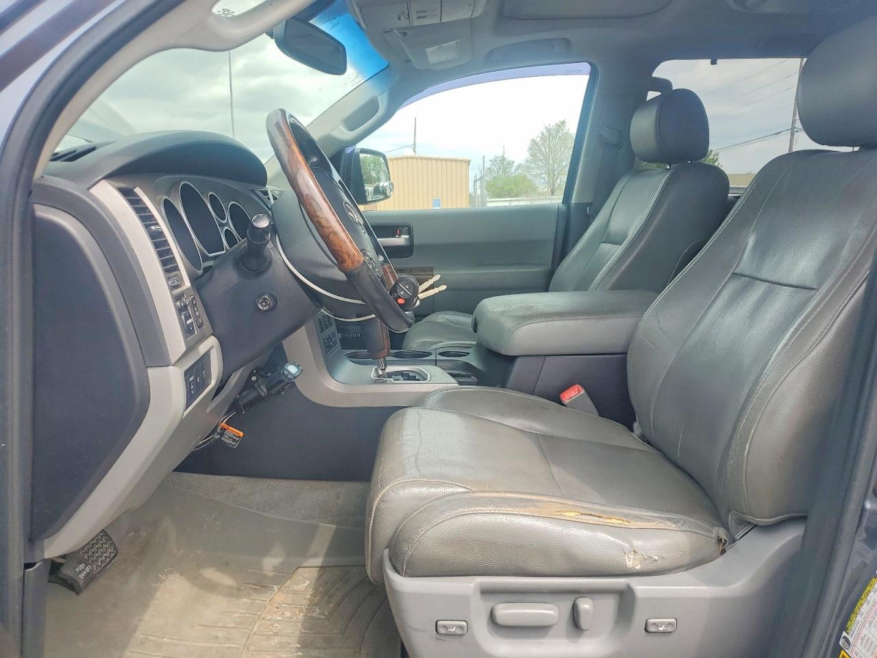 2010 Toyota Sequoia Platinum Gray vin: 5TDDW5G13AS037490