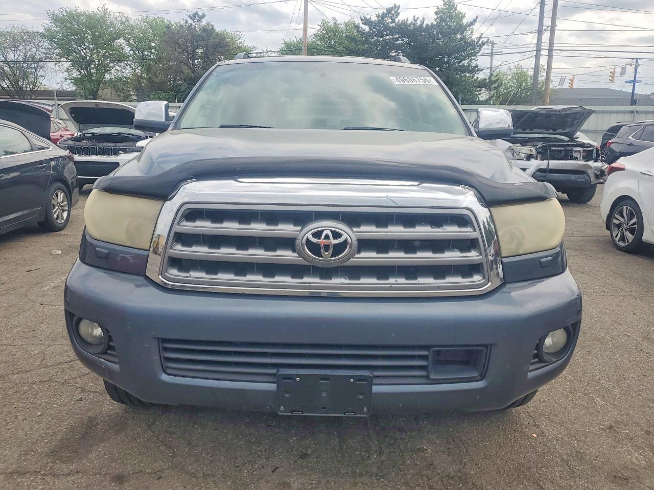 2010 Toyota Sequoia Platinum Gray vin: 5TDDW5G13AS037490