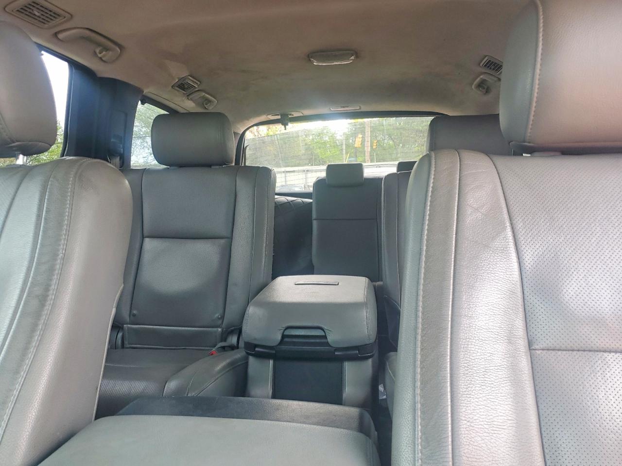 2010 Toyota Sequoia Platinum Gray vin: 5TDDW5G13AS037490