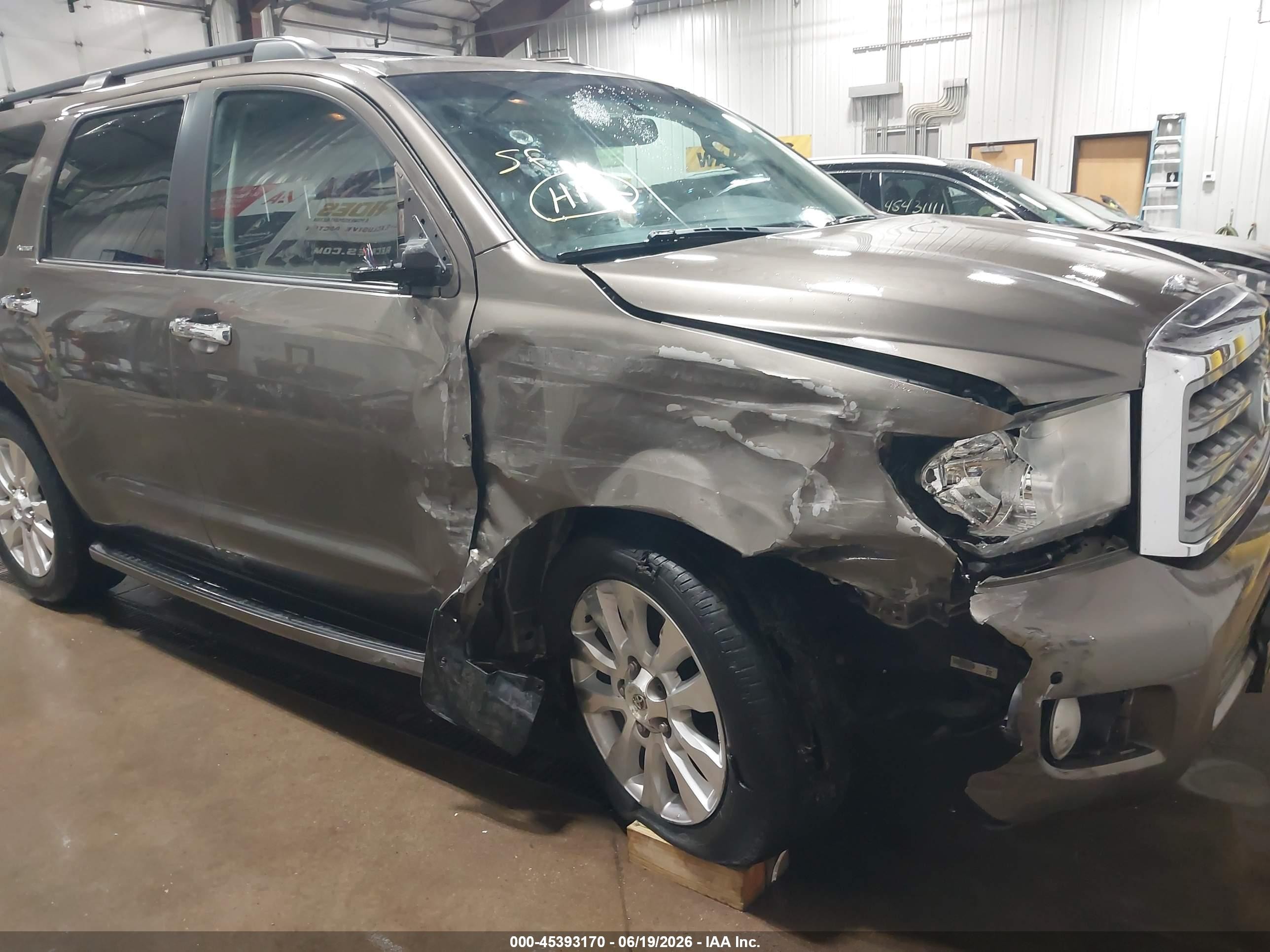 2012 Toyota Sequoia Platinum 5.7l V8 Gold vin: 5TDDW5G13CS070492