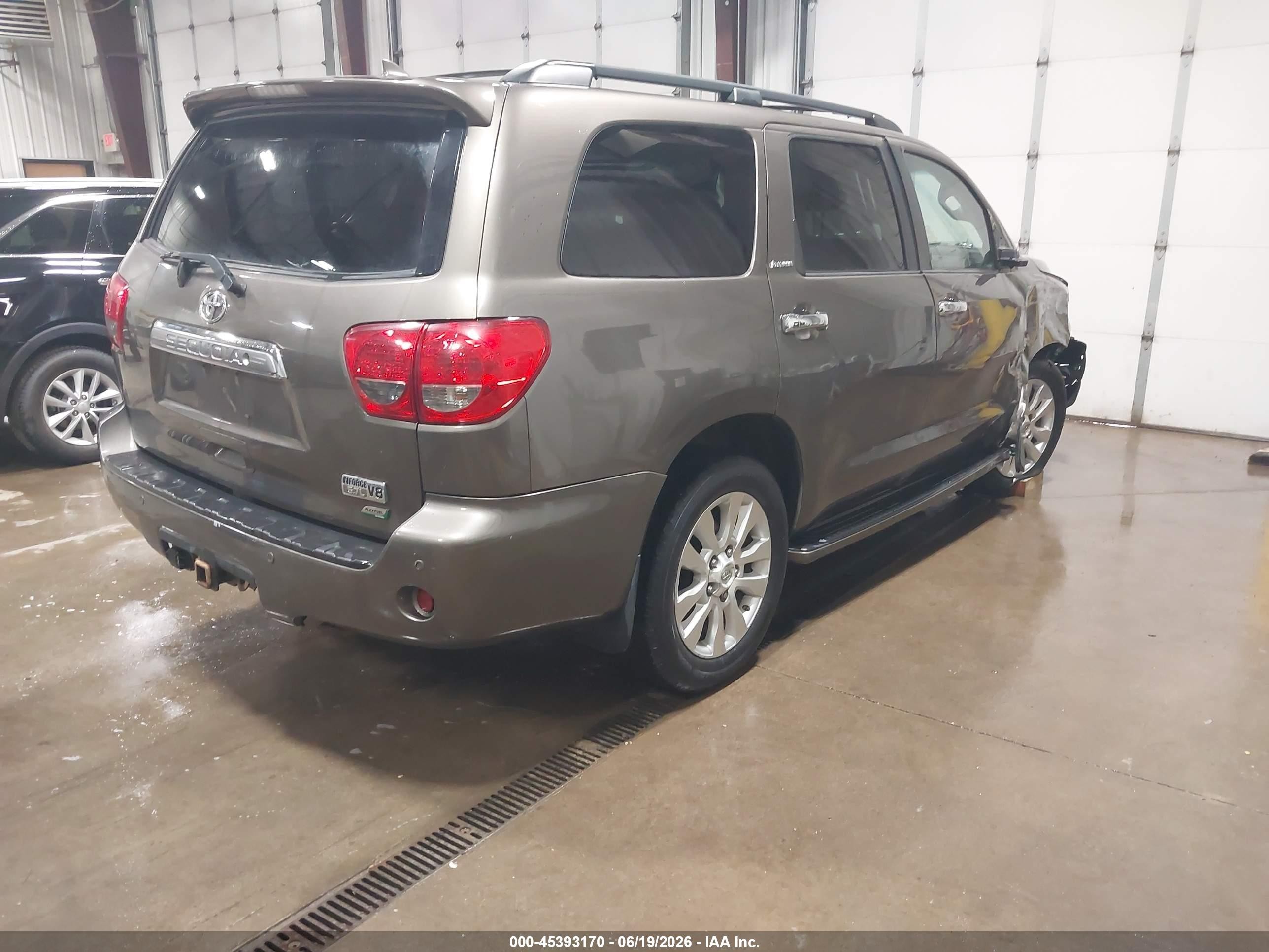 2012 Toyota Sequoia Platinum 5.7l V8 Gold vin: 5TDDW5G13CS070492