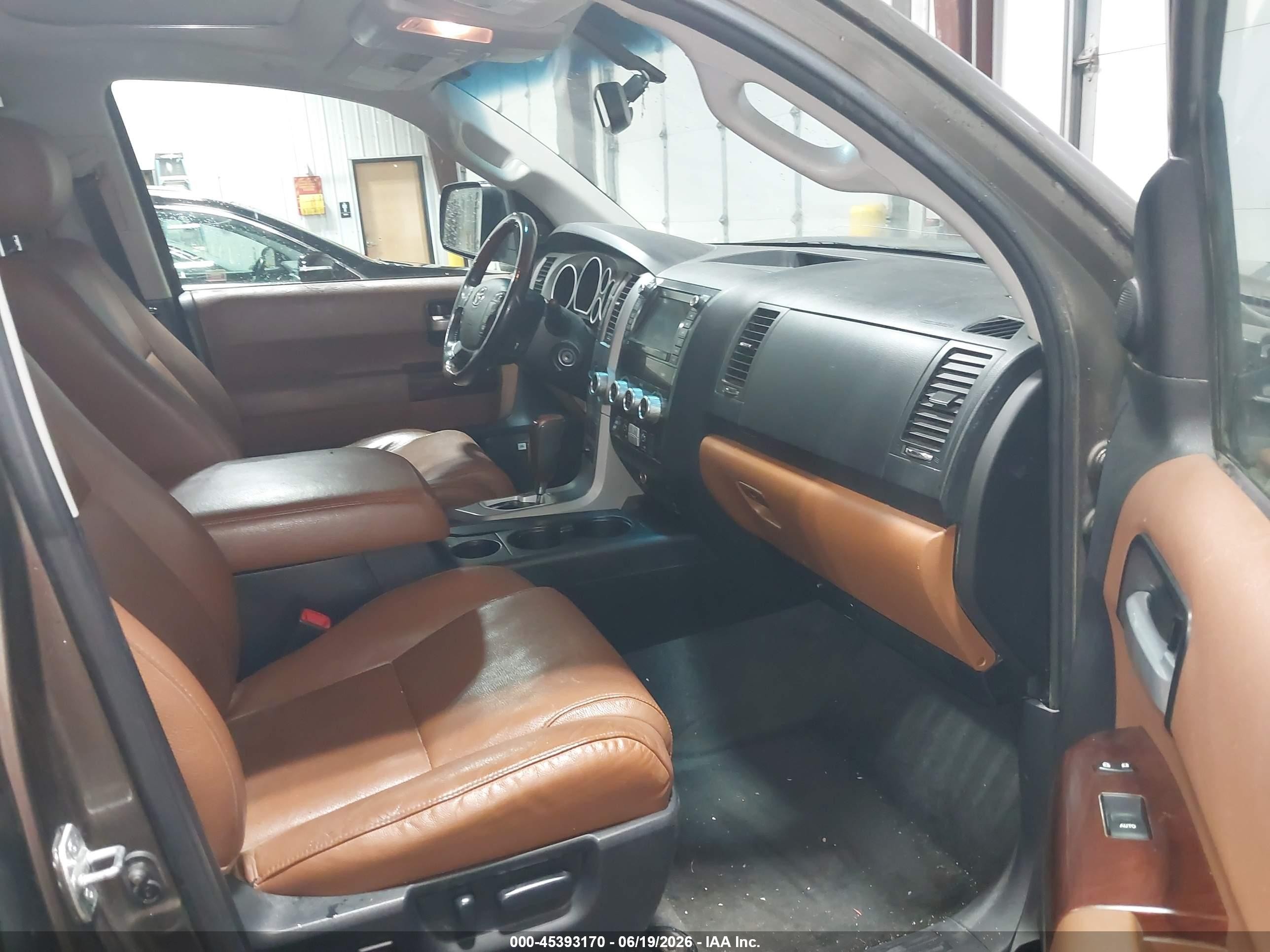 2012 Toyota Sequoia Platinum 5.7l V8 Gold vin: 5TDDW5G13CS070492