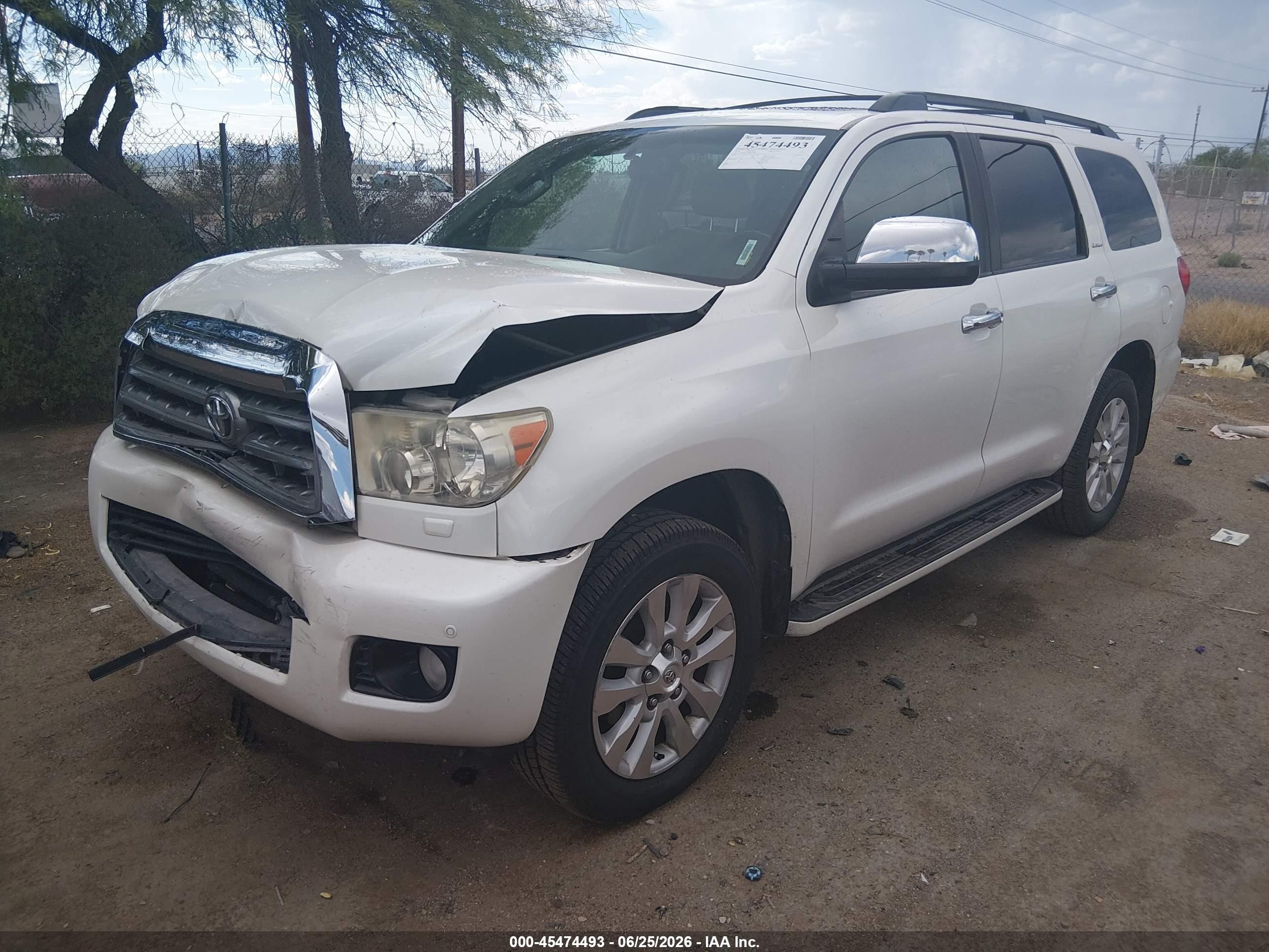 2014 Toyota Sequoia Platinum 5.7l V8 White vin: 5TDDW5G13ES109908