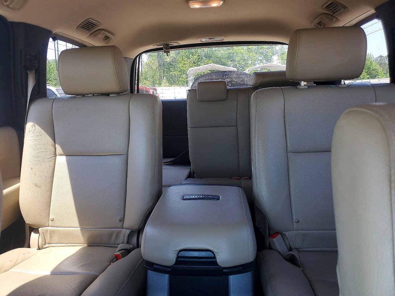 2012 Toyota Sequoia Platinum White vin: 5TDDW5G14CS059792
