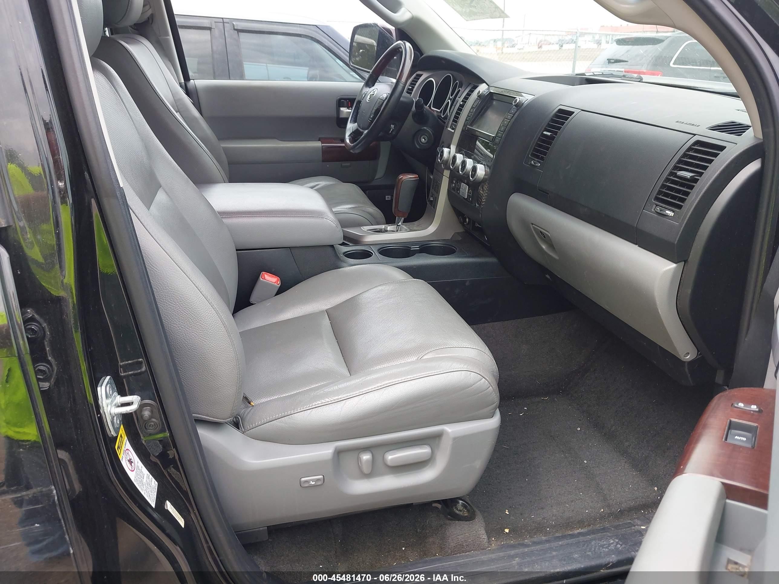 2012 Toyota Sequoia Platinum 5.7l V8 Black vin: 5TDDW5G14CS067570