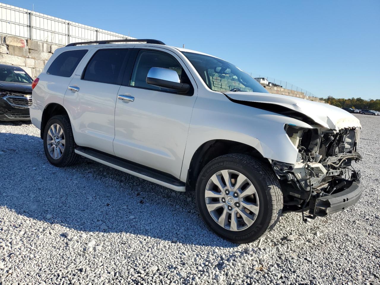 2014 Toyota Sequoia Platinum Белый vin: 5TDDW5G14ES092312
