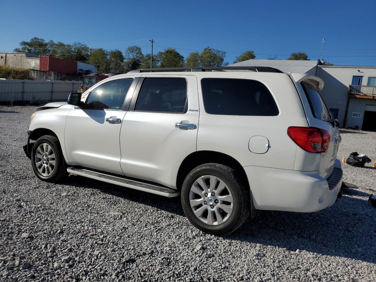 2014 Toyota Sequoia Platinum Белый vin: 5TDDW5G14ES092312
