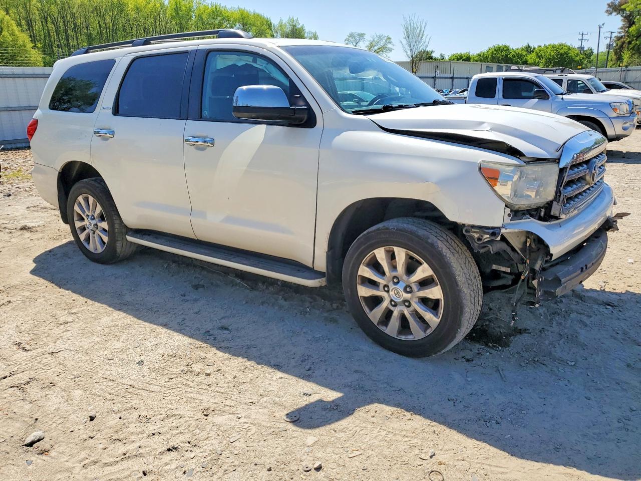 2015 Toyota Sequoia Platinum White vin: 5TDDW5G14FS117453