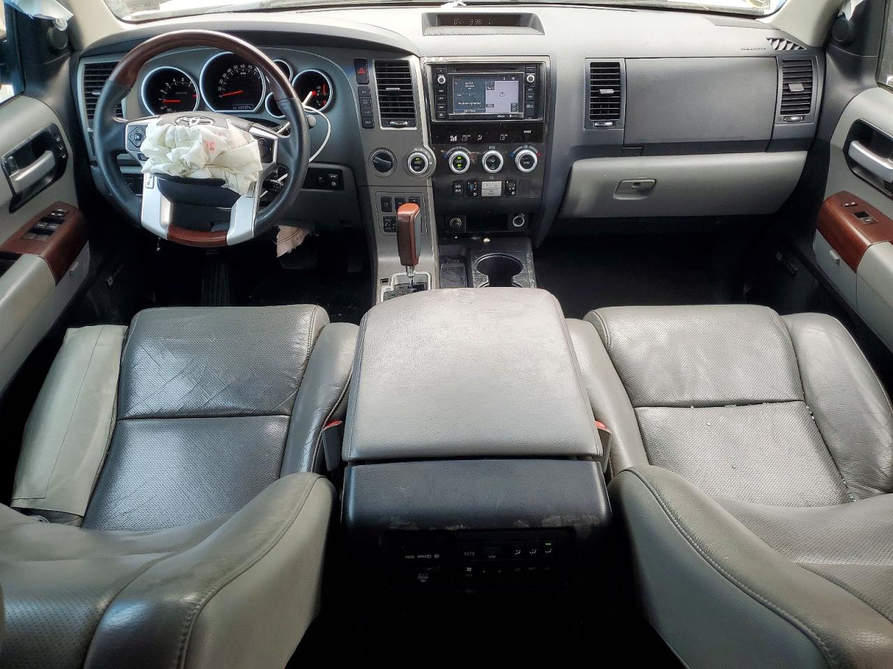 2015 Toyota Sequoia Platinum White vin: 5TDDW5G14FS117453