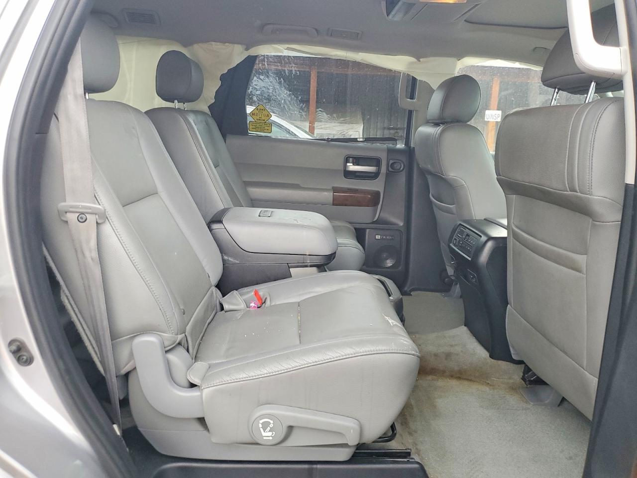 2010 Toyota Sequoia Platinum Gray vin: 5TDDW5G16AS032249
