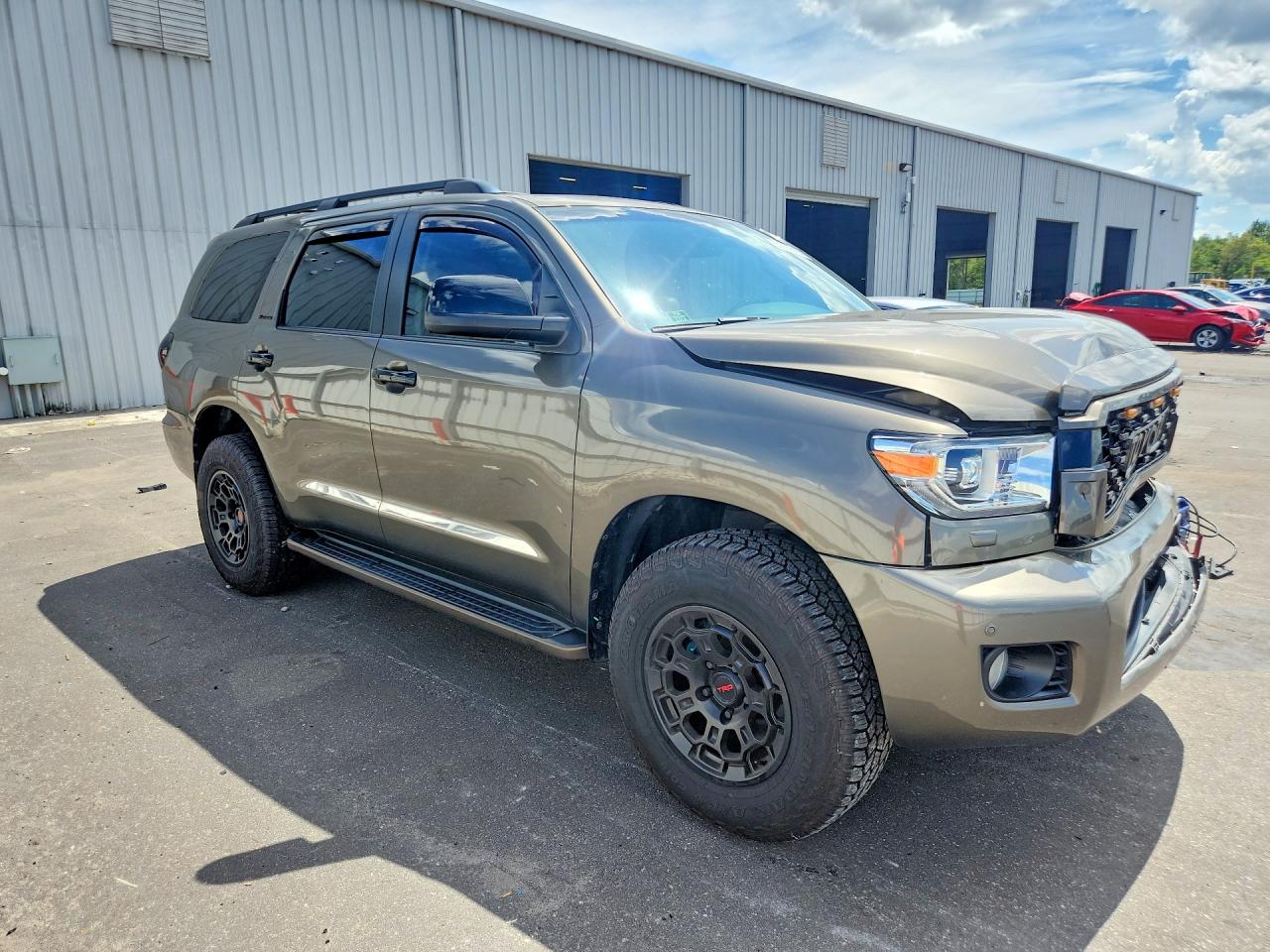 2014 Toyota Sequoia Platinum Золотой vin: 5TDDW5G17ES106414