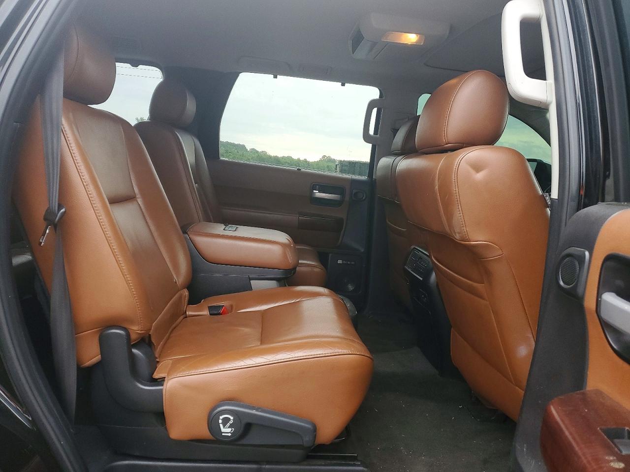 2011 Toyota Sequoia Platinum Black vin: 5TDDW5G19BS050780