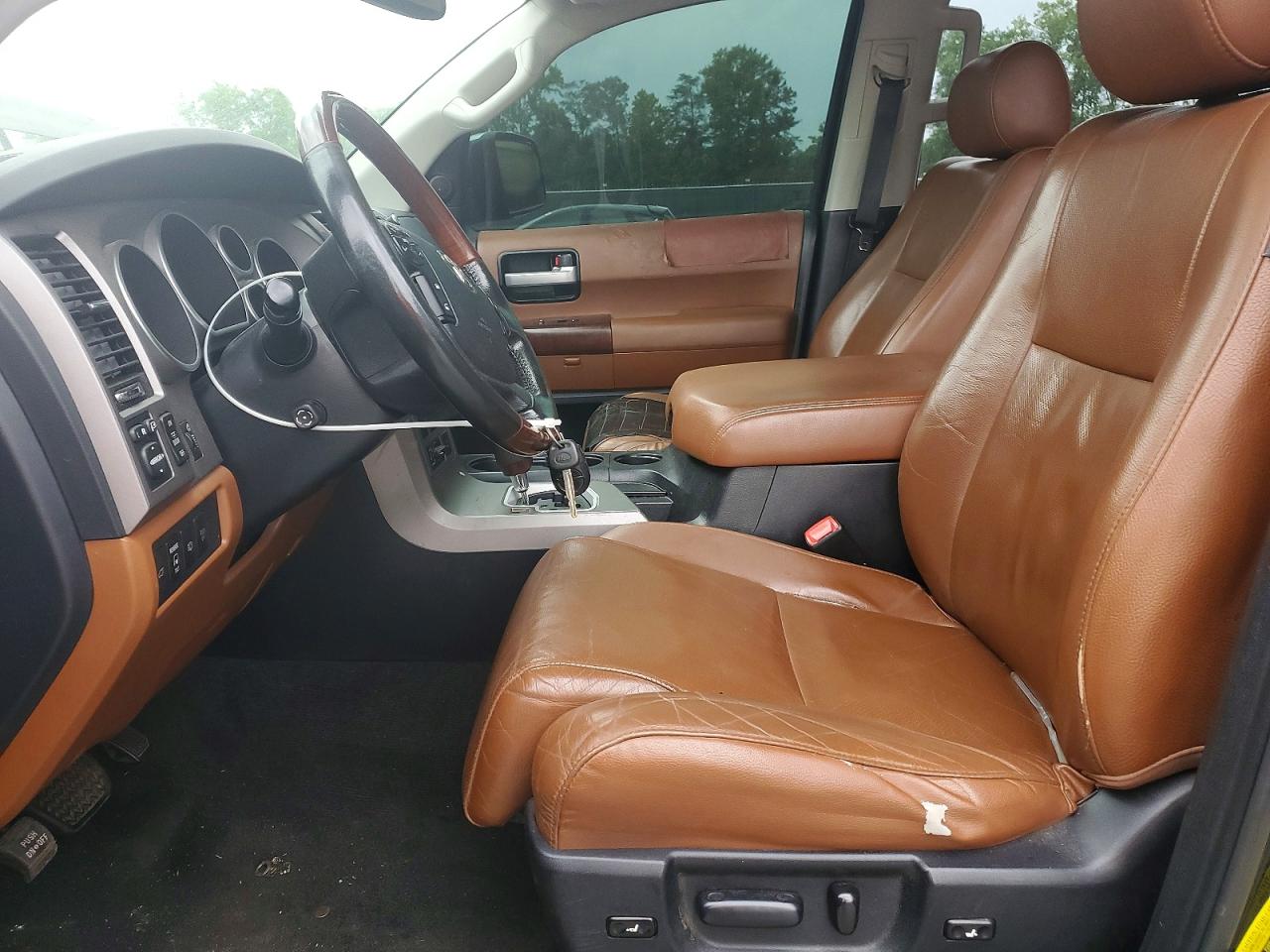 2011 Toyota Sequoia Platinum Black vin: 5TDDW5G19BS050780