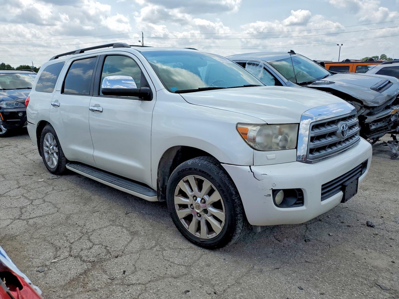 2010 Toyota Sequoia Platinum White vin: 5TDDW5G1XAS025644