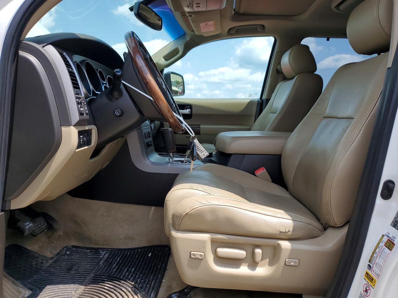 2010 Toyota Sequoia Platinum White vin: 5TDDW5G1XAS025644