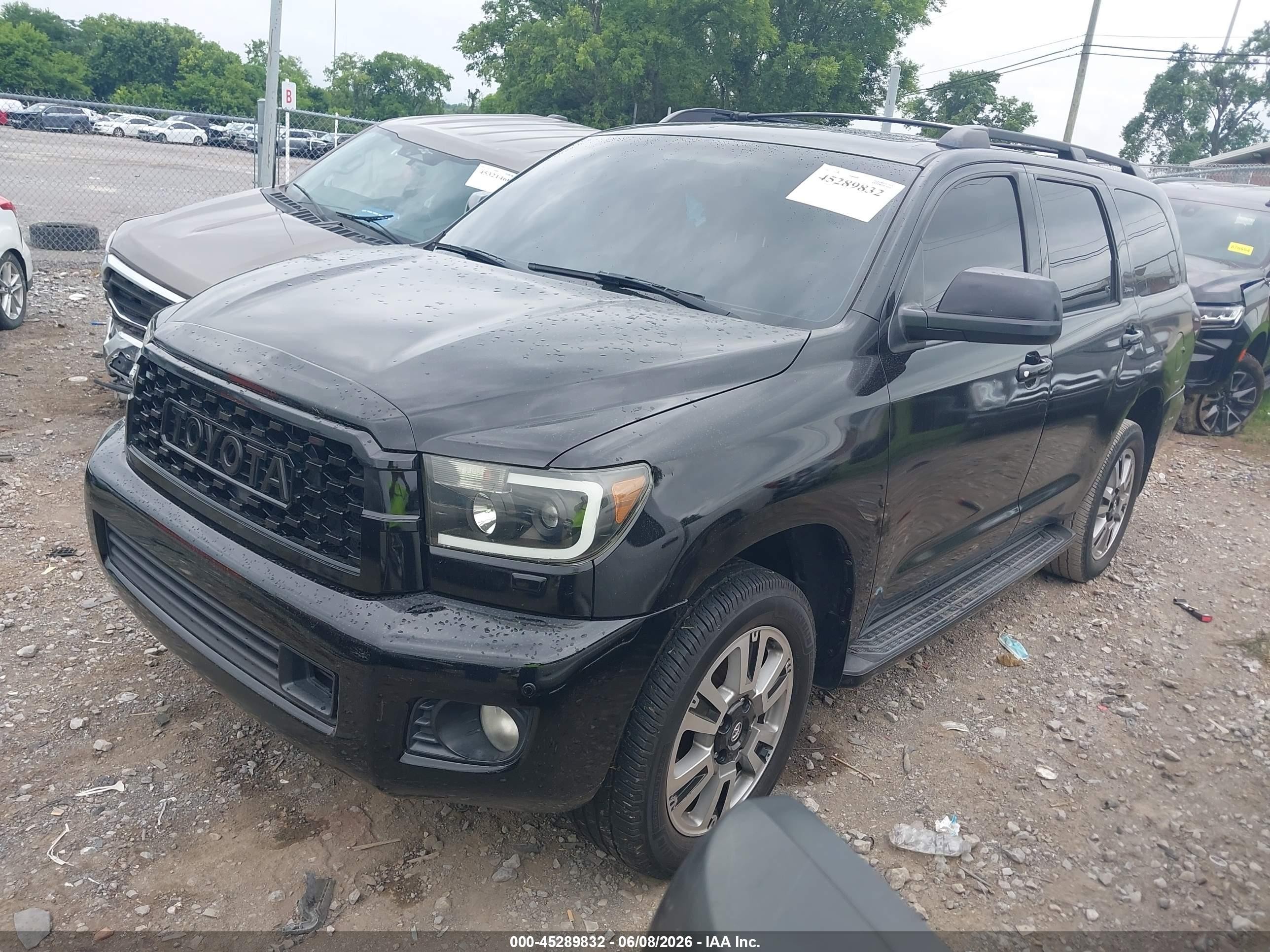 2010 Toyota Sequoia Platinum 5.7l V8 Black vin: 5TDDW5G1XAS033310