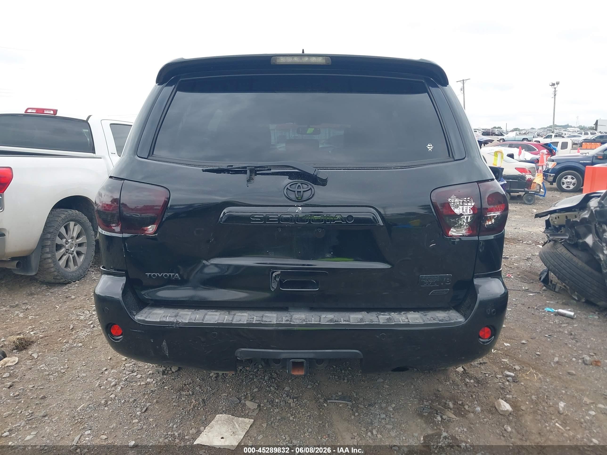 2010 Toyota Sequoia Platinum 5.7l V8 Black vin: 5TDDW5G1XAS033310