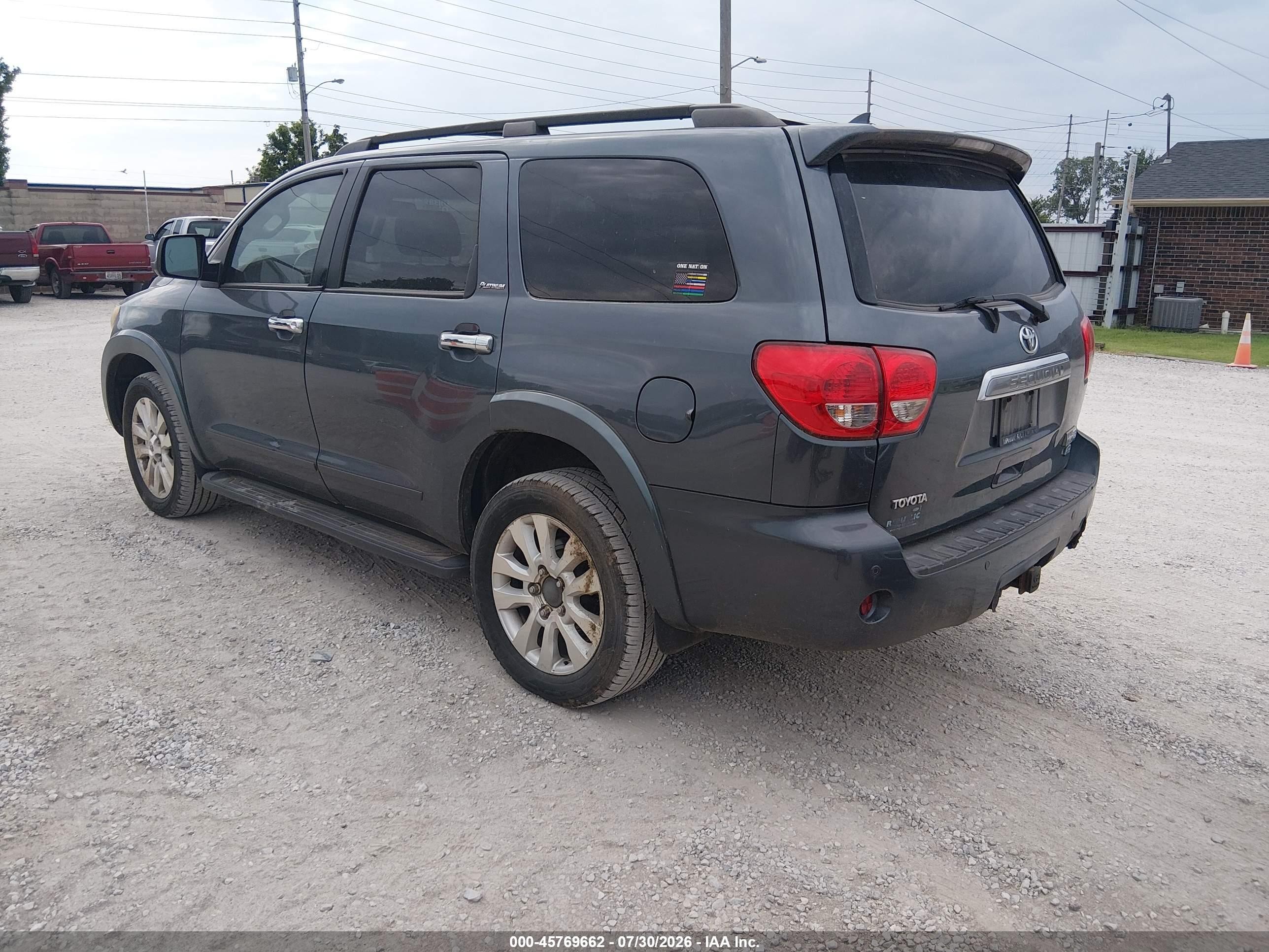 2010 Toyota Sequoia Platinum 5.7l V8 Gray vin: 5TDDW5G1XAS038510